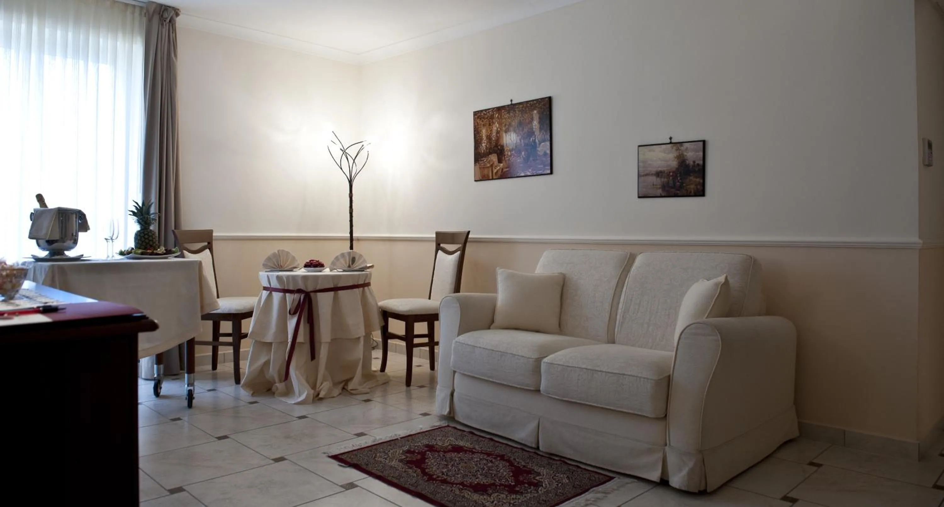 Seating area in Park Hotel Tyrrenian