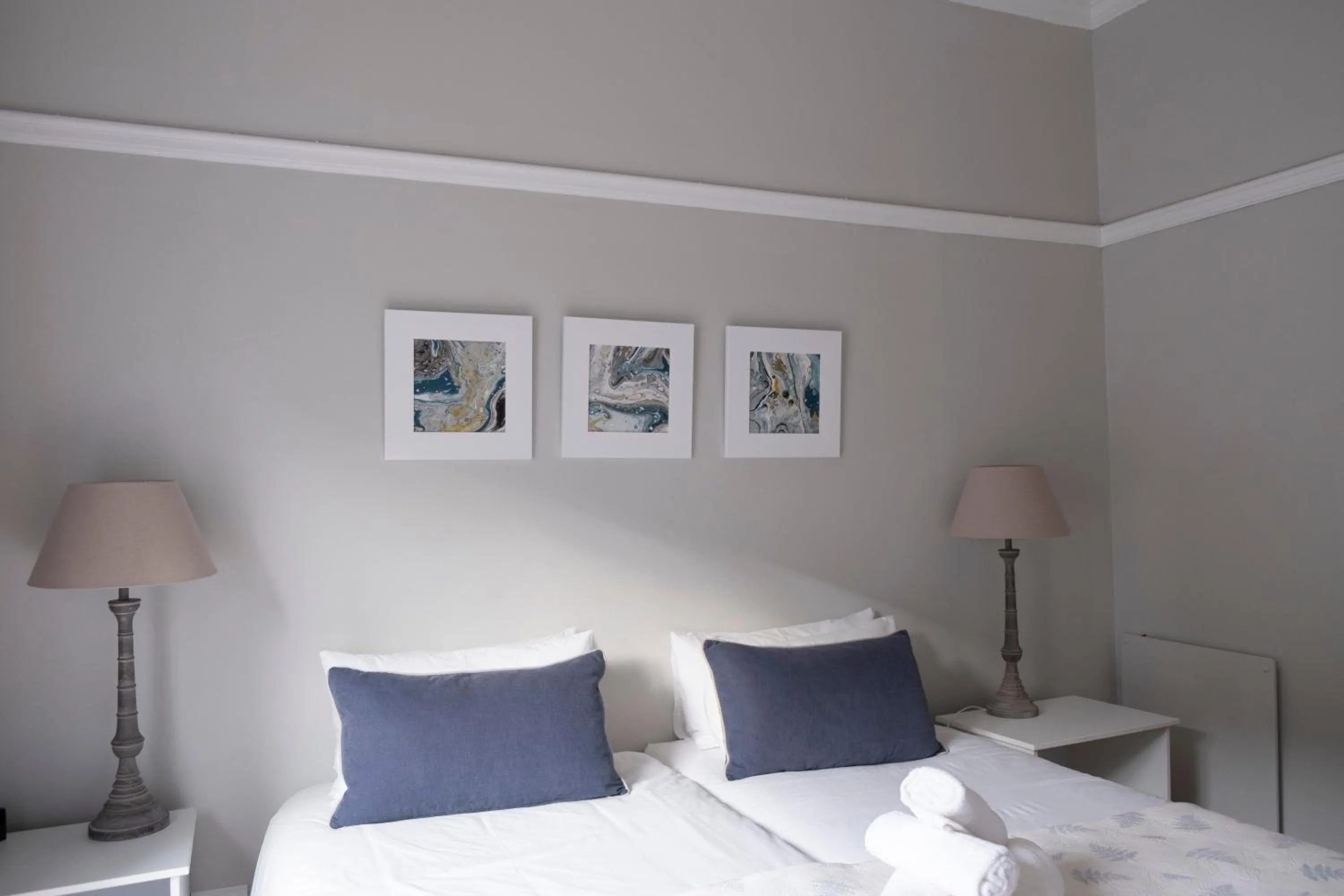 Bed in Conifer Beach House