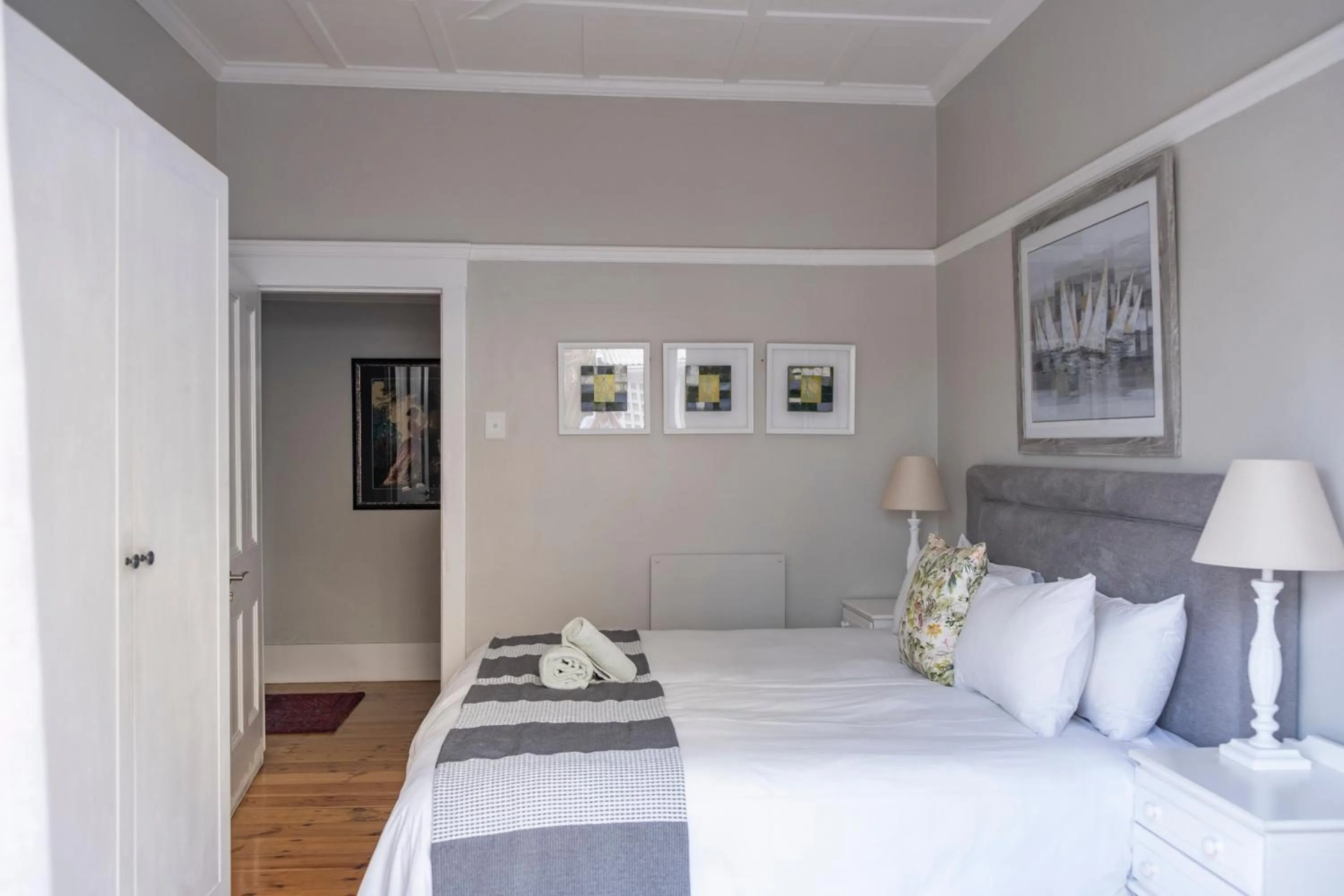 Bed in Conifer Beach House