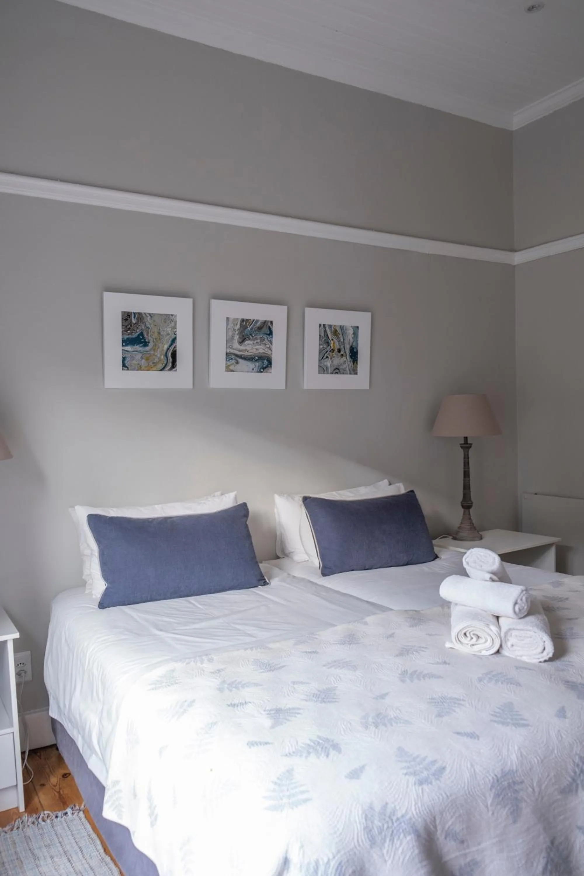 Bed in Conifer Beach House