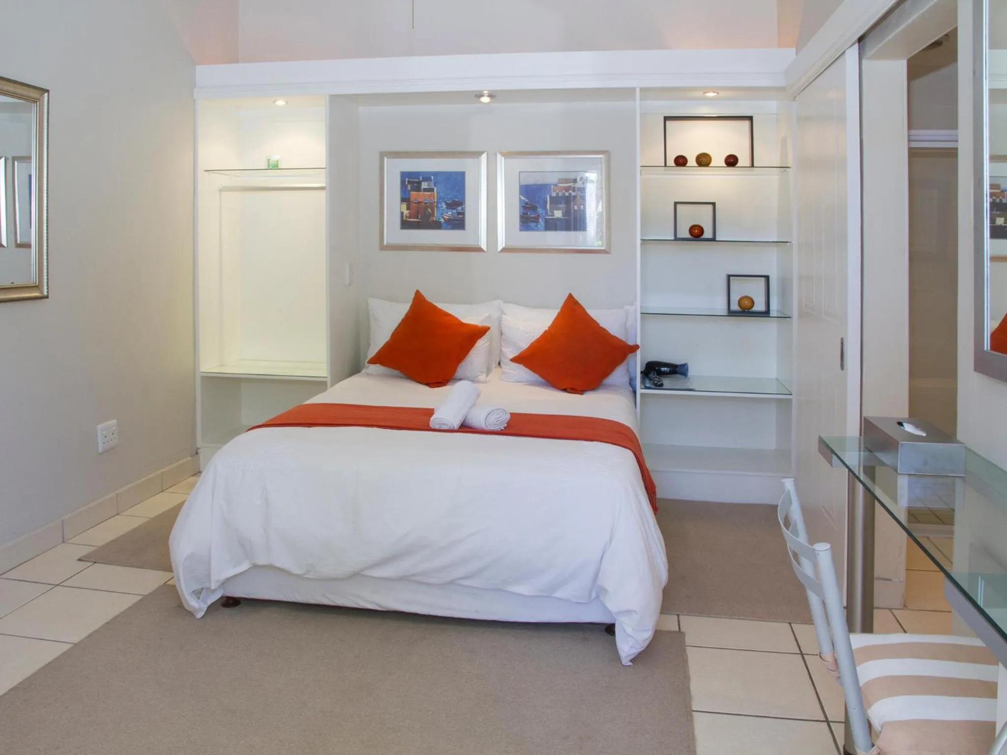 Shower, Bed in Conifer Beach House