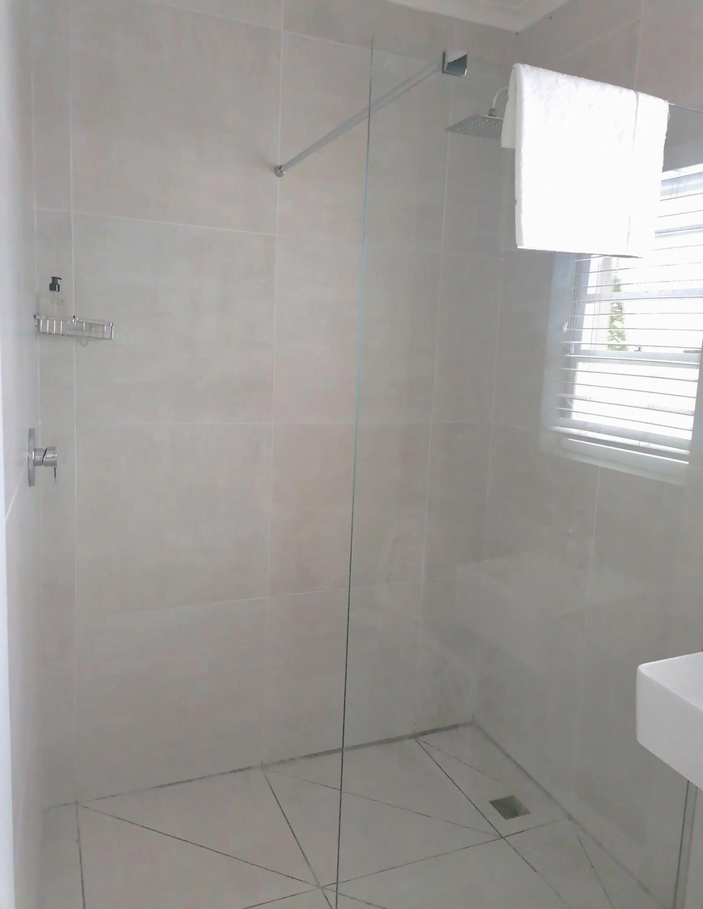 Shower in Conifer Beach House