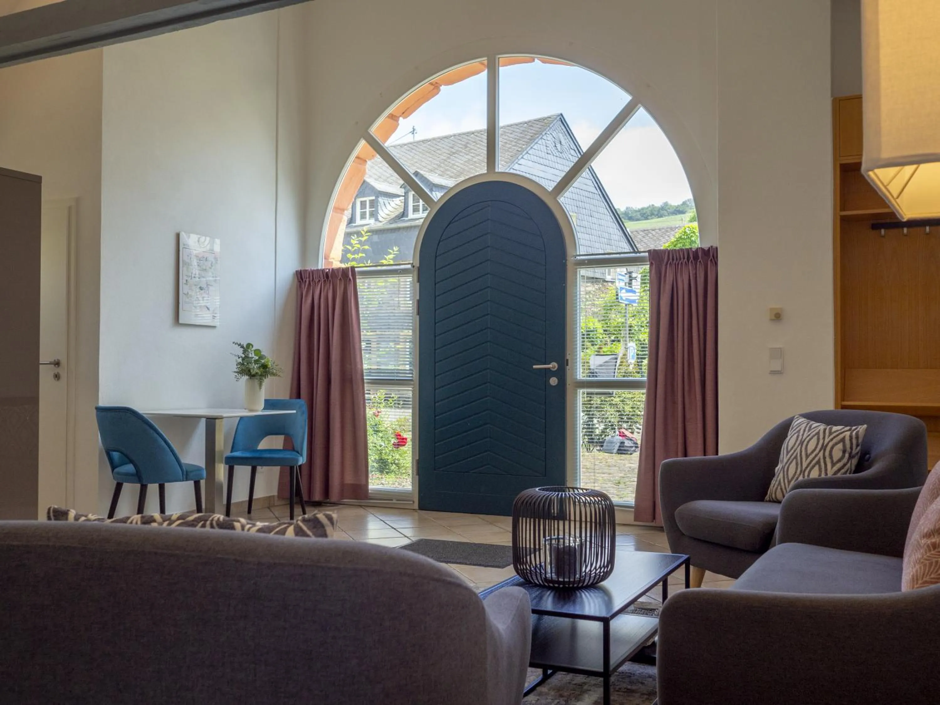 Seating area in Hotel Lekker