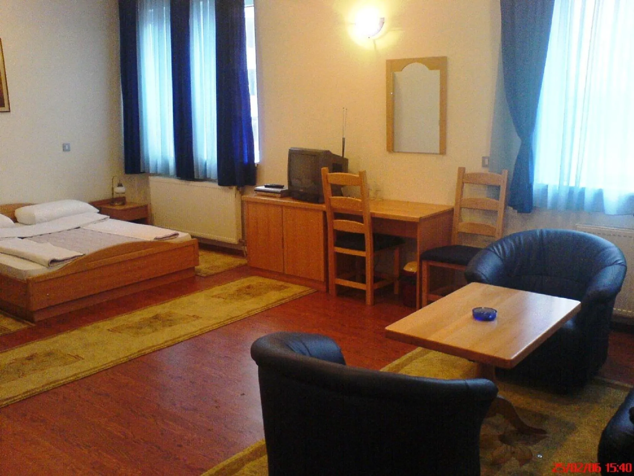 Photo of the whole room in Hotel BM