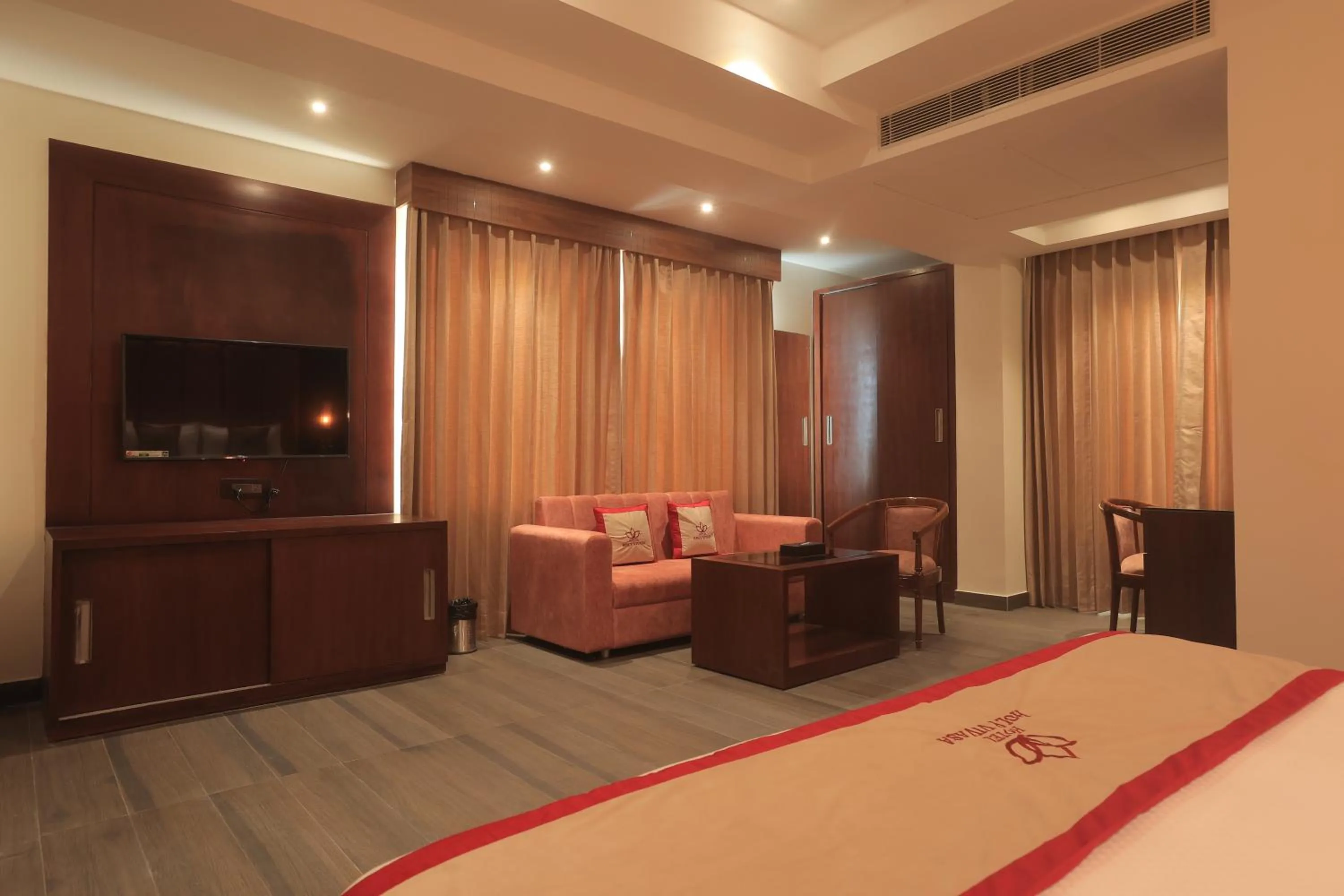 Bed in Hotel Holy Vivasa