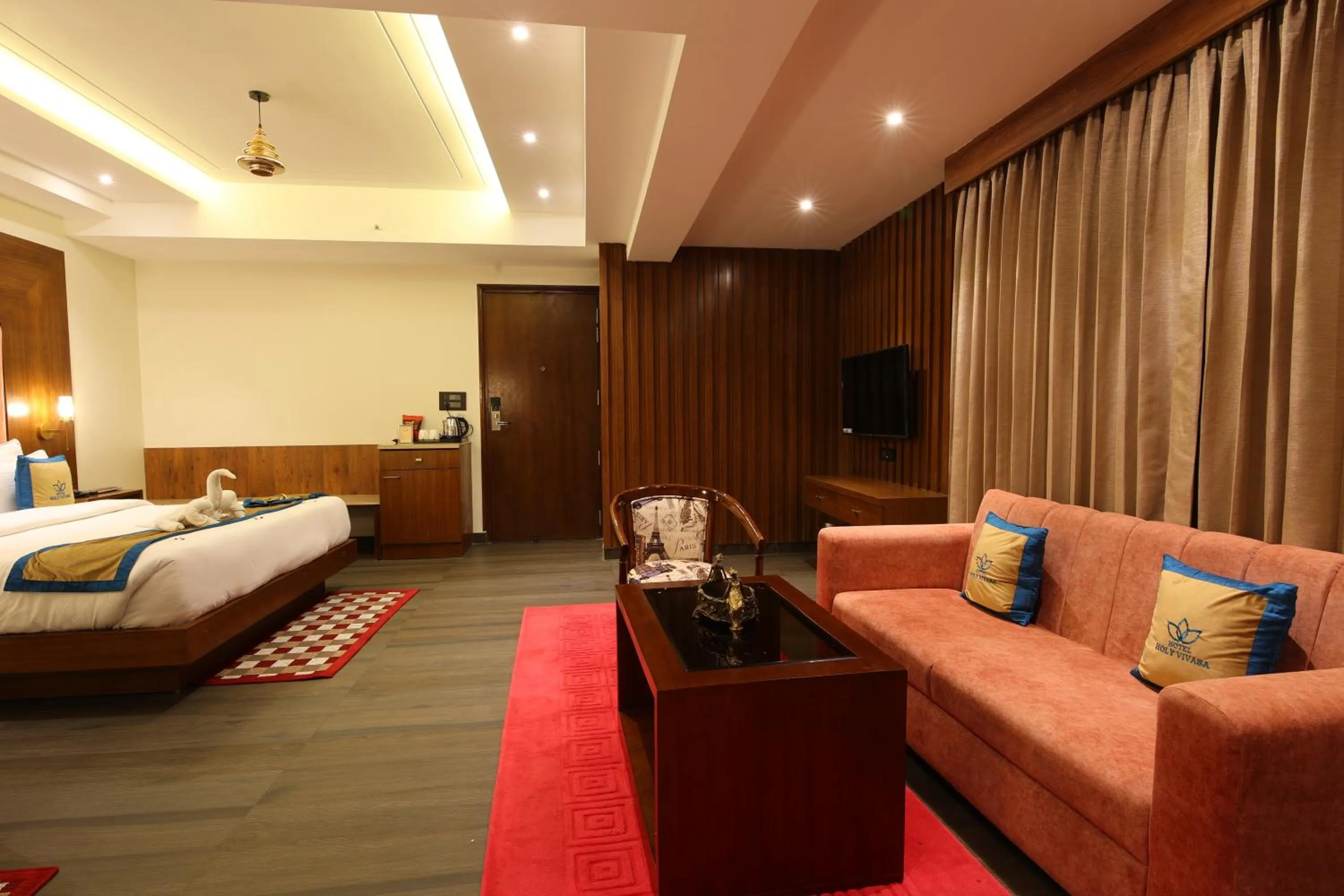 Bed in Hotel Holy Vivasa