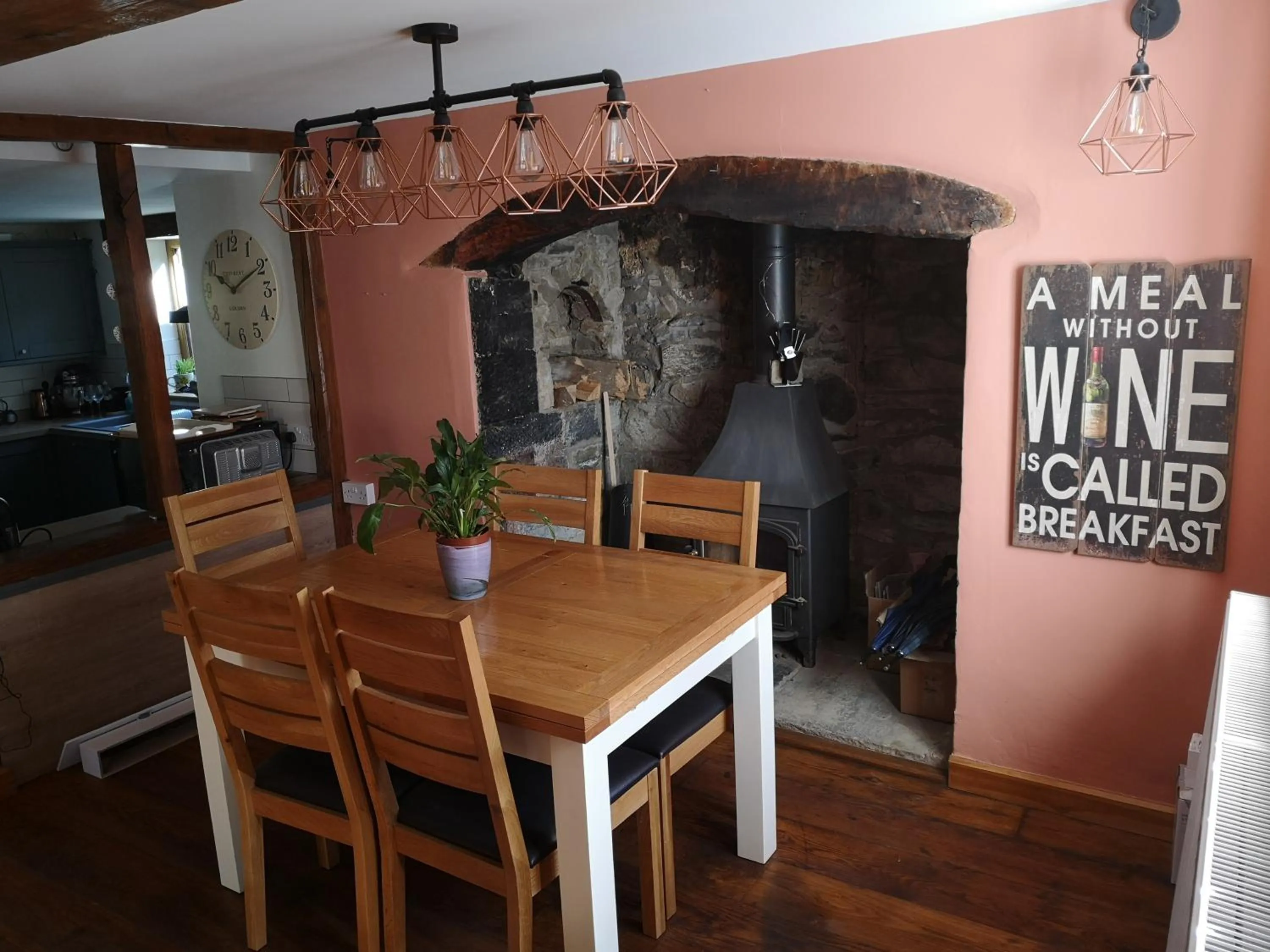 Dining area in The Old Smithy Bed & Breakfast