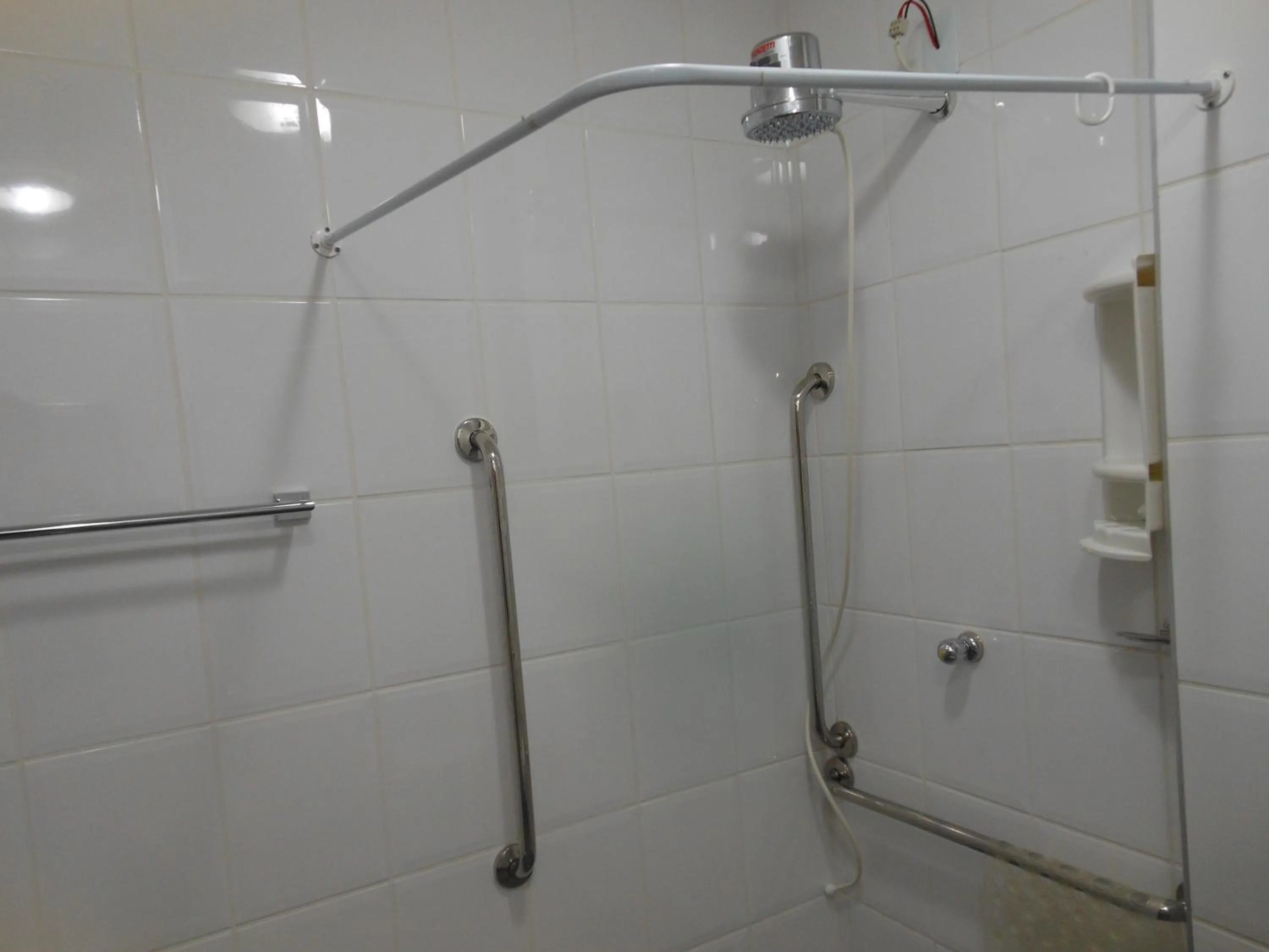 Shower in Pousada Pouso do Barão