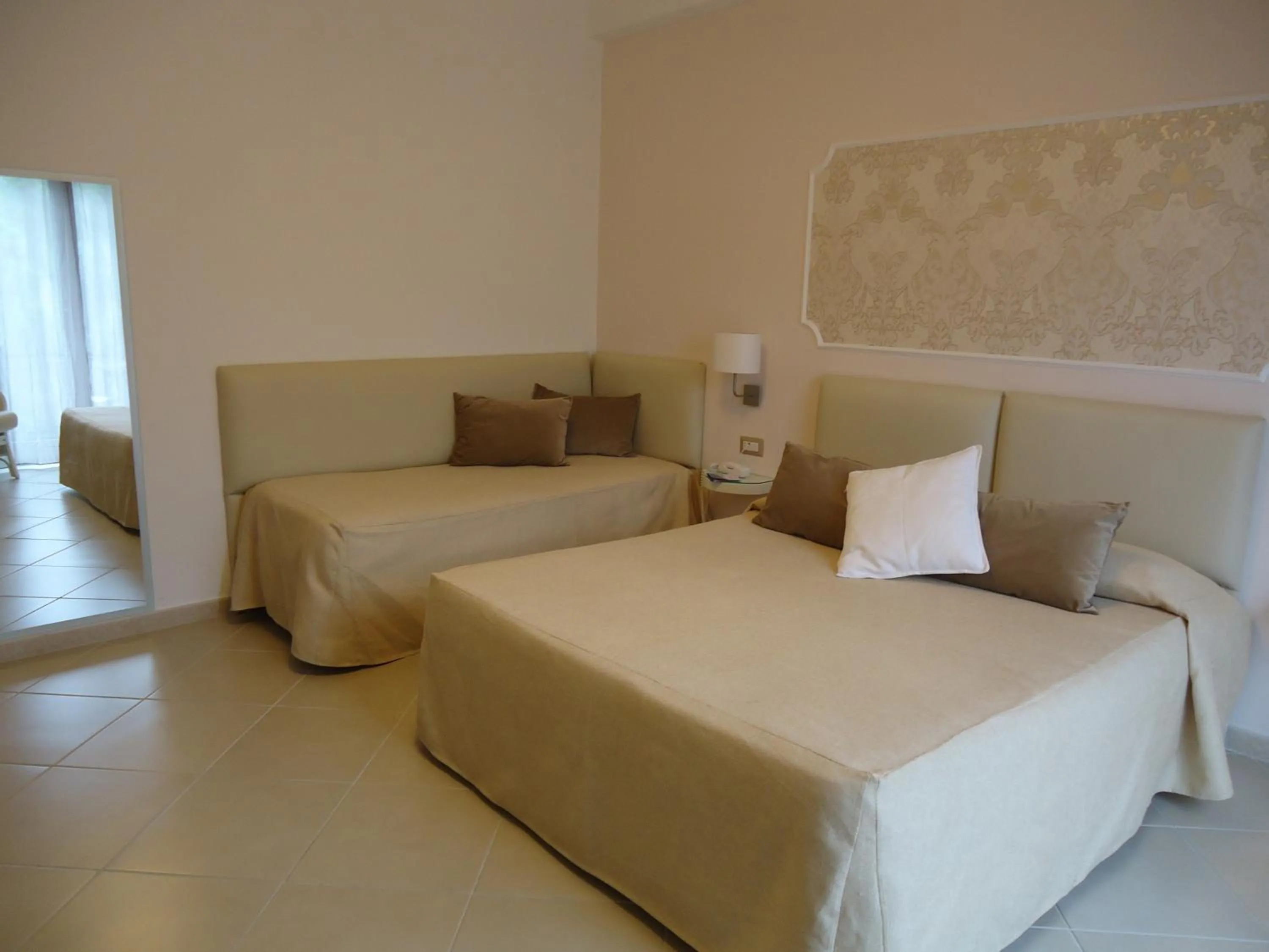 Photo of the whole room, Bed in Mini Hotel - Angolo Di Paradiso -