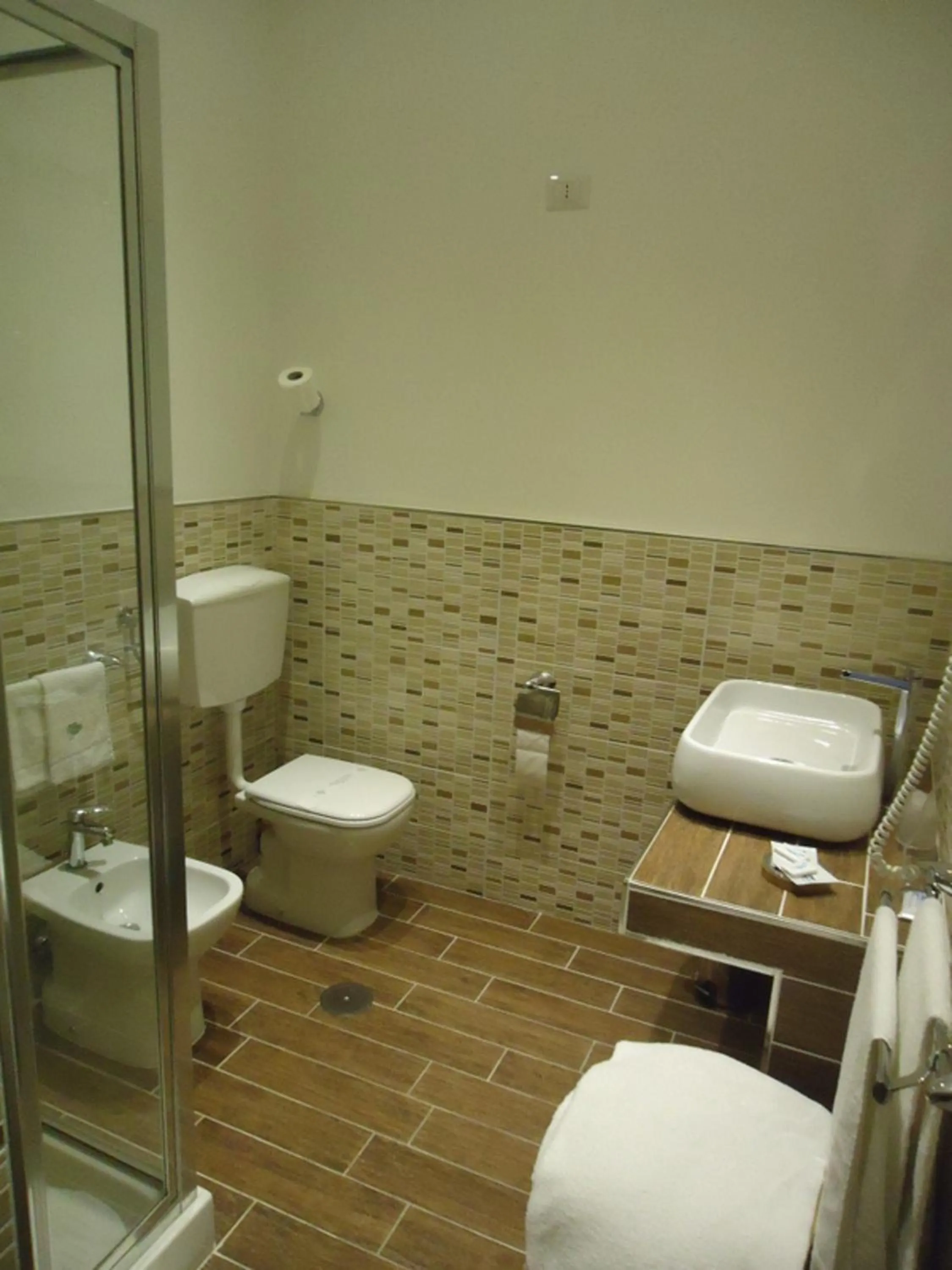 Toilet in Mini Hotel - Angolo Di Paradiso -