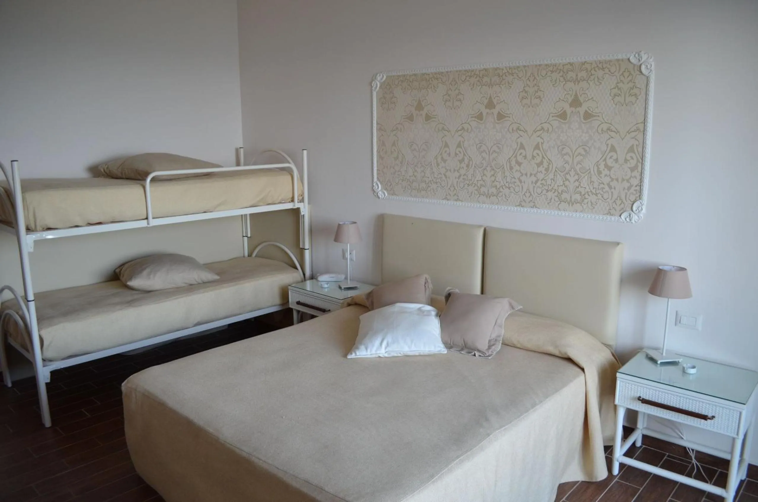 Photo of the whole room, Bed in Mini Hotel - Angolo Di Paradiso -