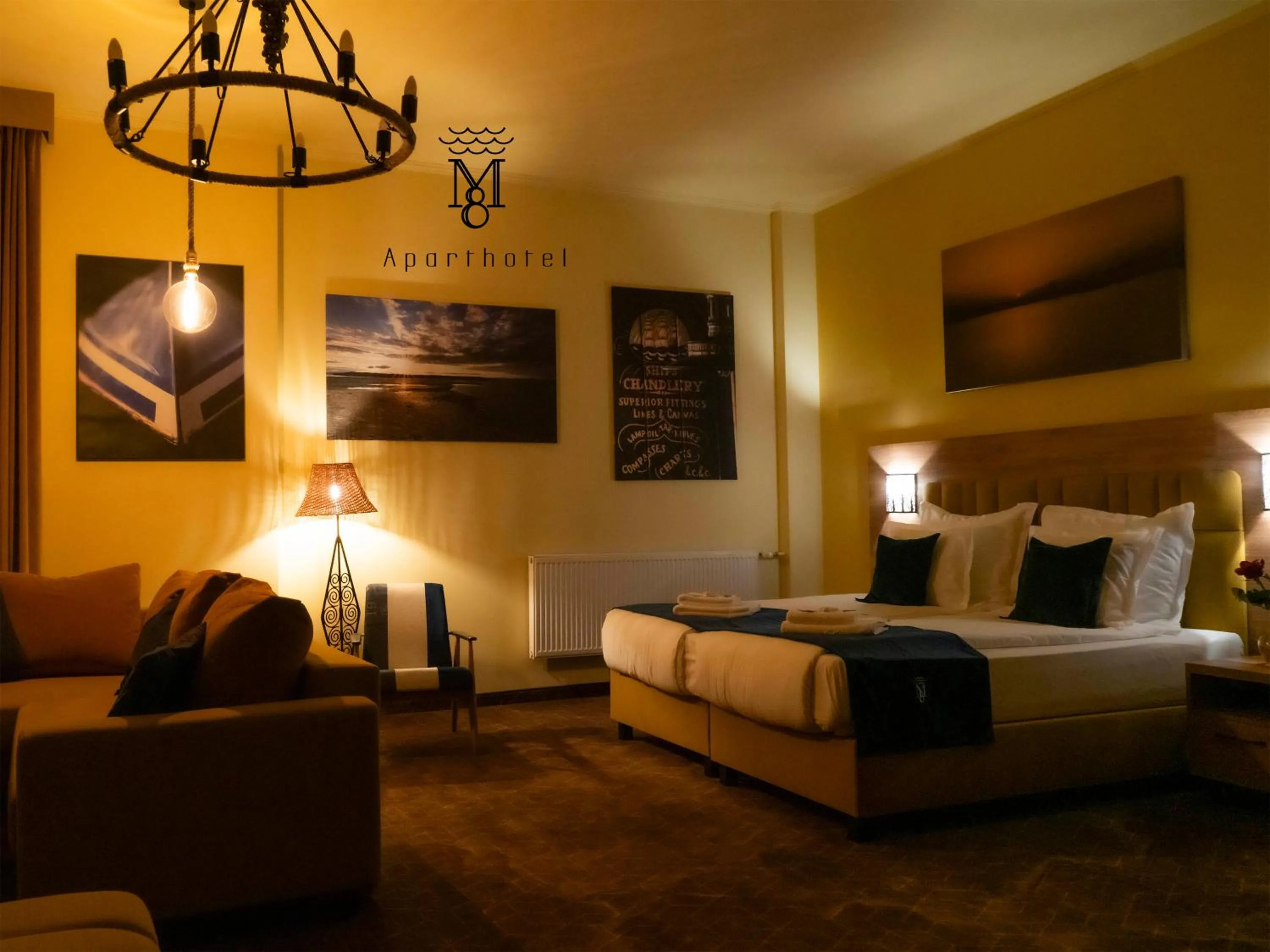 Bed in Mariensztat 8 Hotel