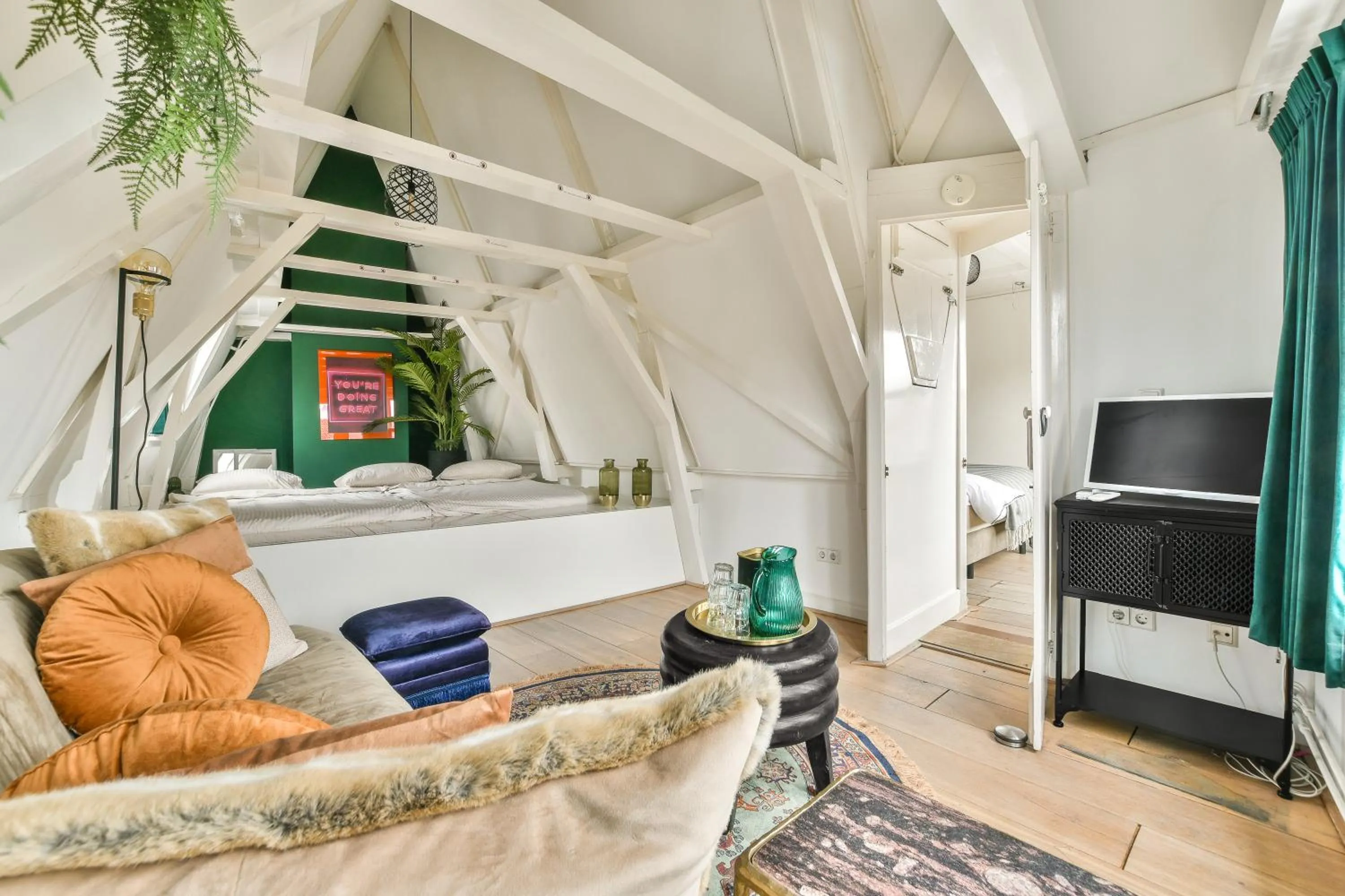 Bed in Spiegelgracht Apartments with Canal View