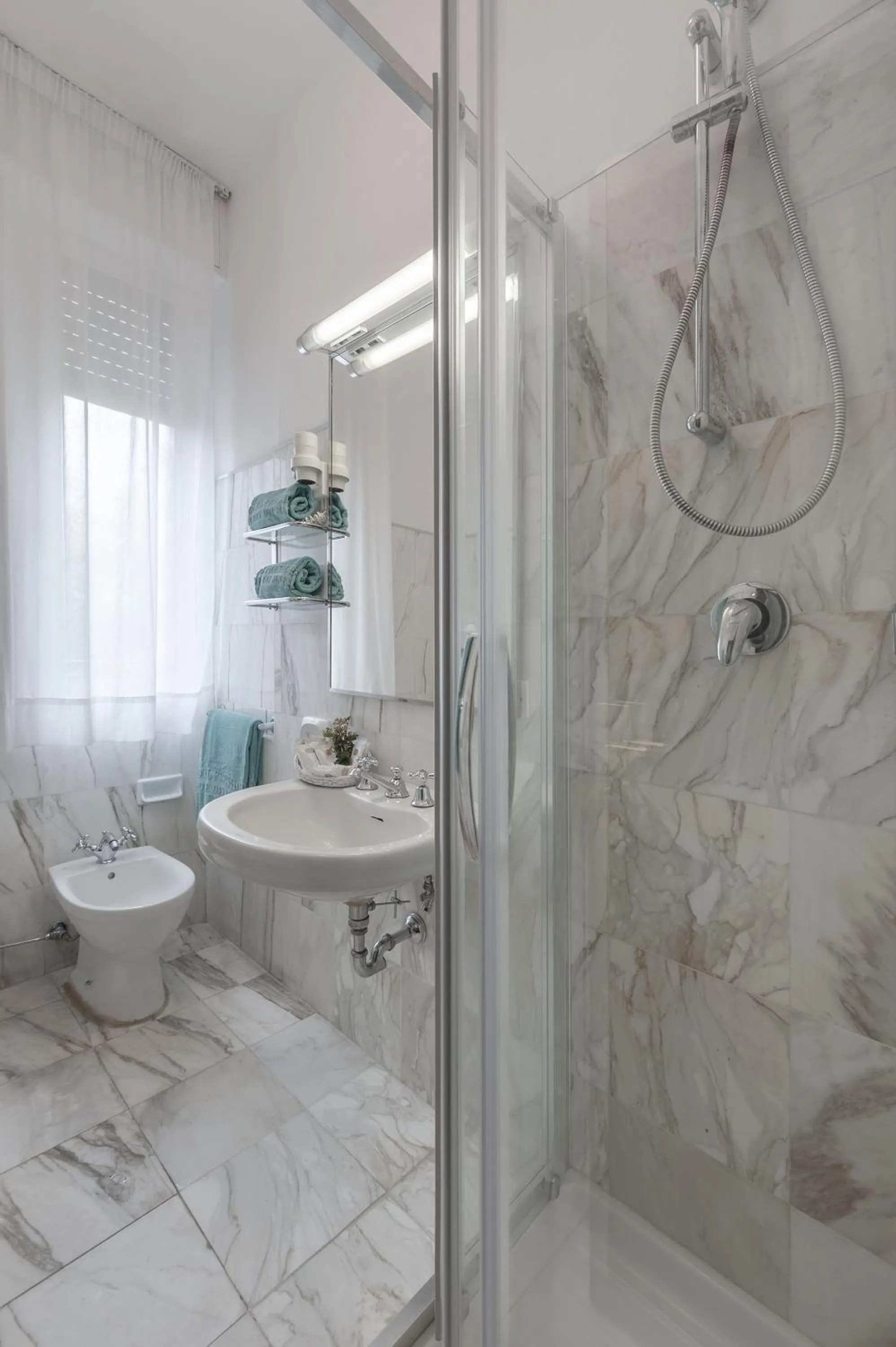 Bathroom in President Hotel