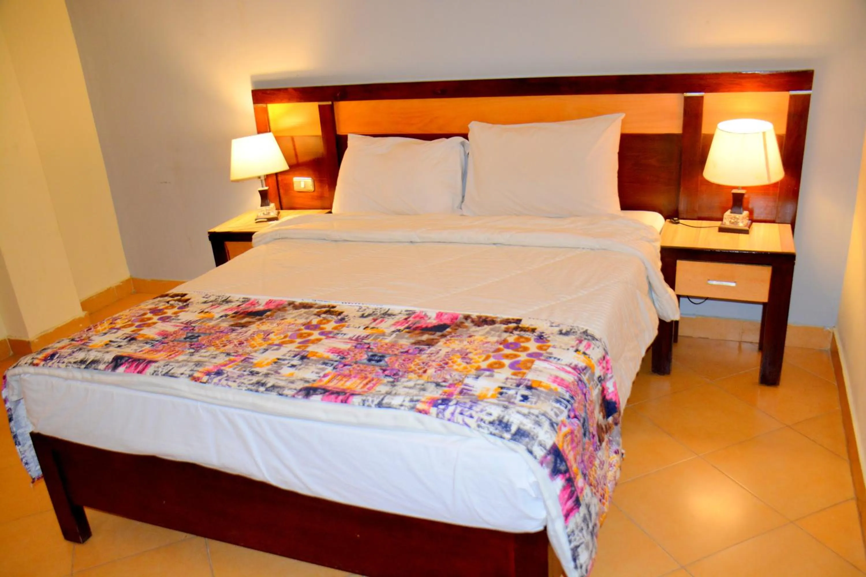 Bedroom, Bed in Viking club hotel