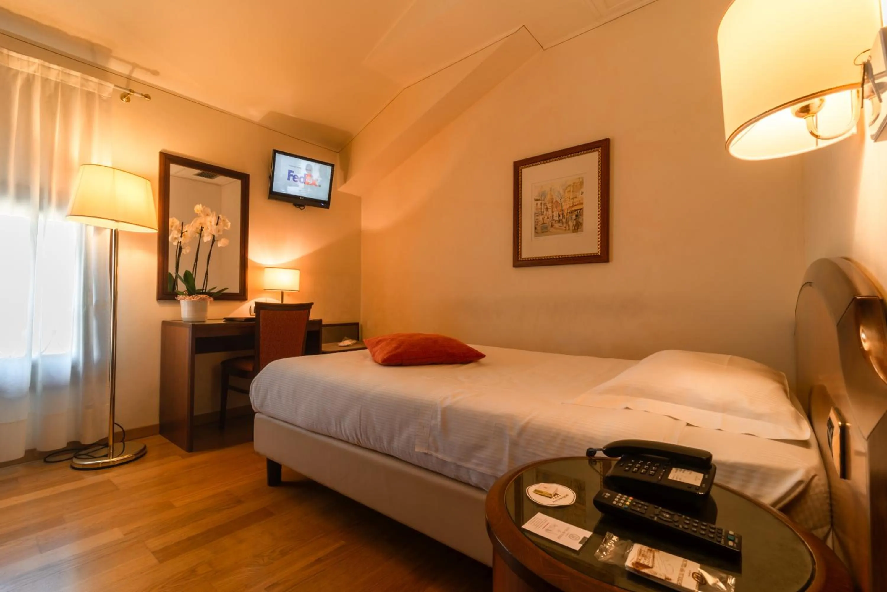 Photo of the whole room, Bed in Hotel Alla Torre