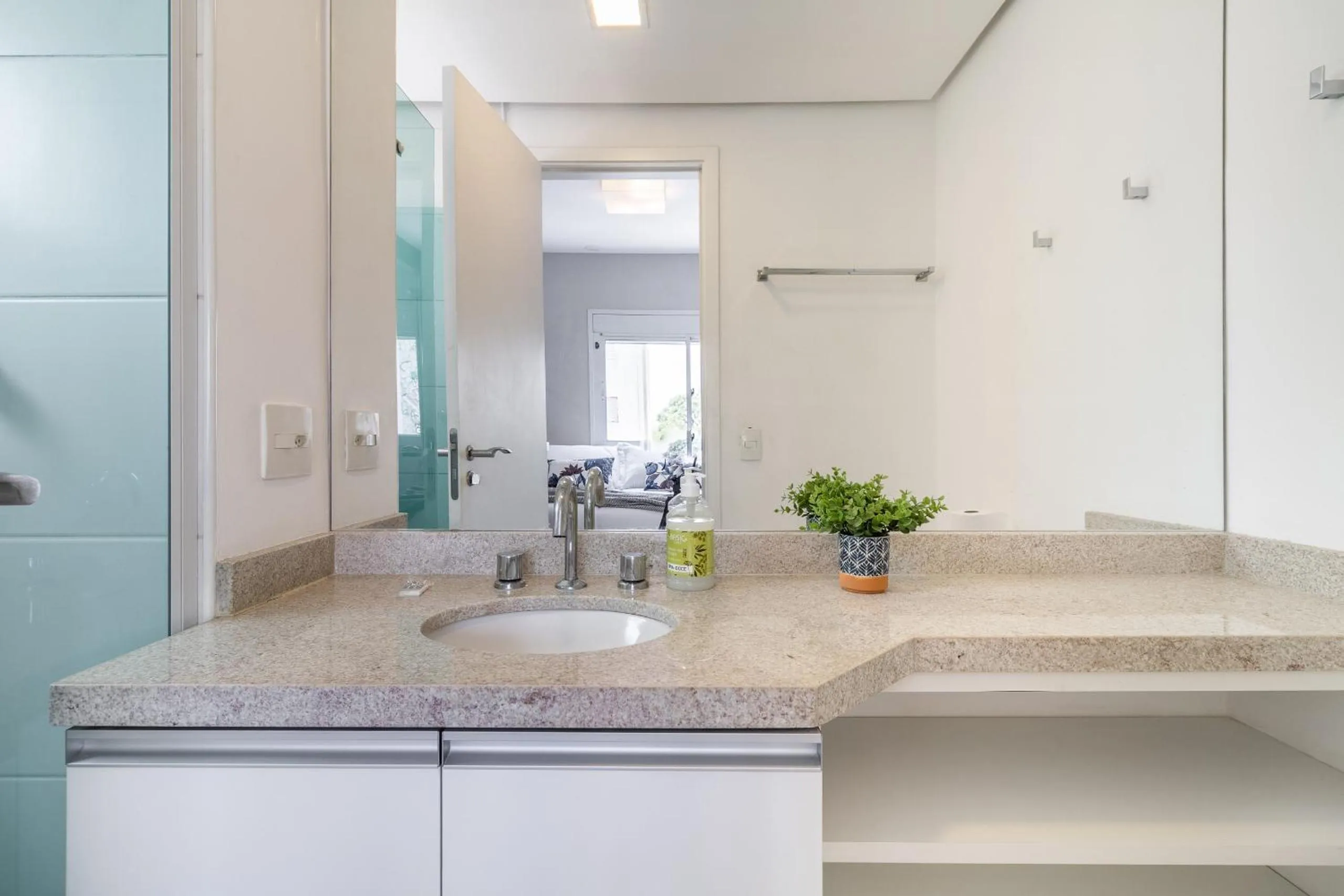 Bathroom in Akile Hype