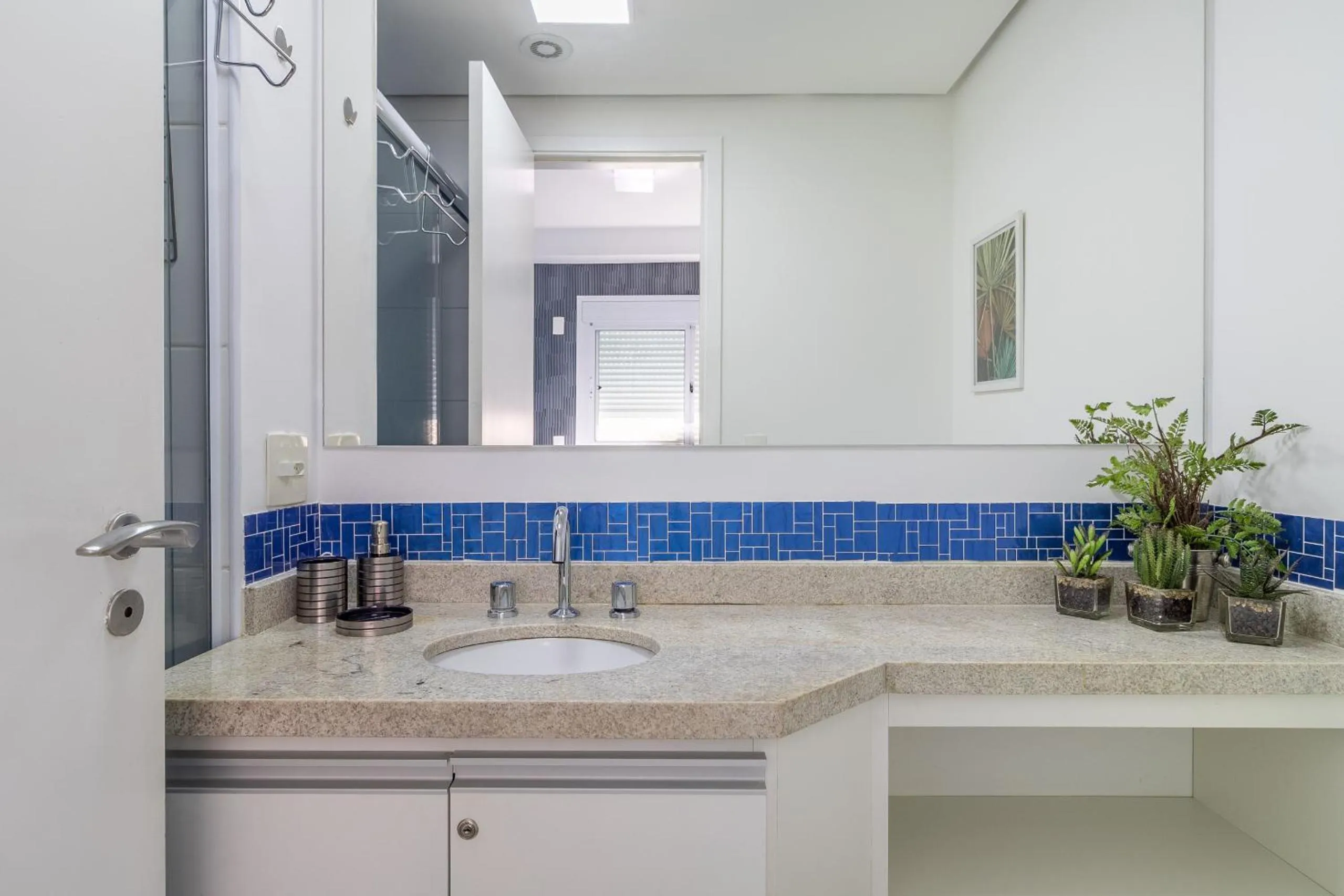 Bathroom in Akile Hype