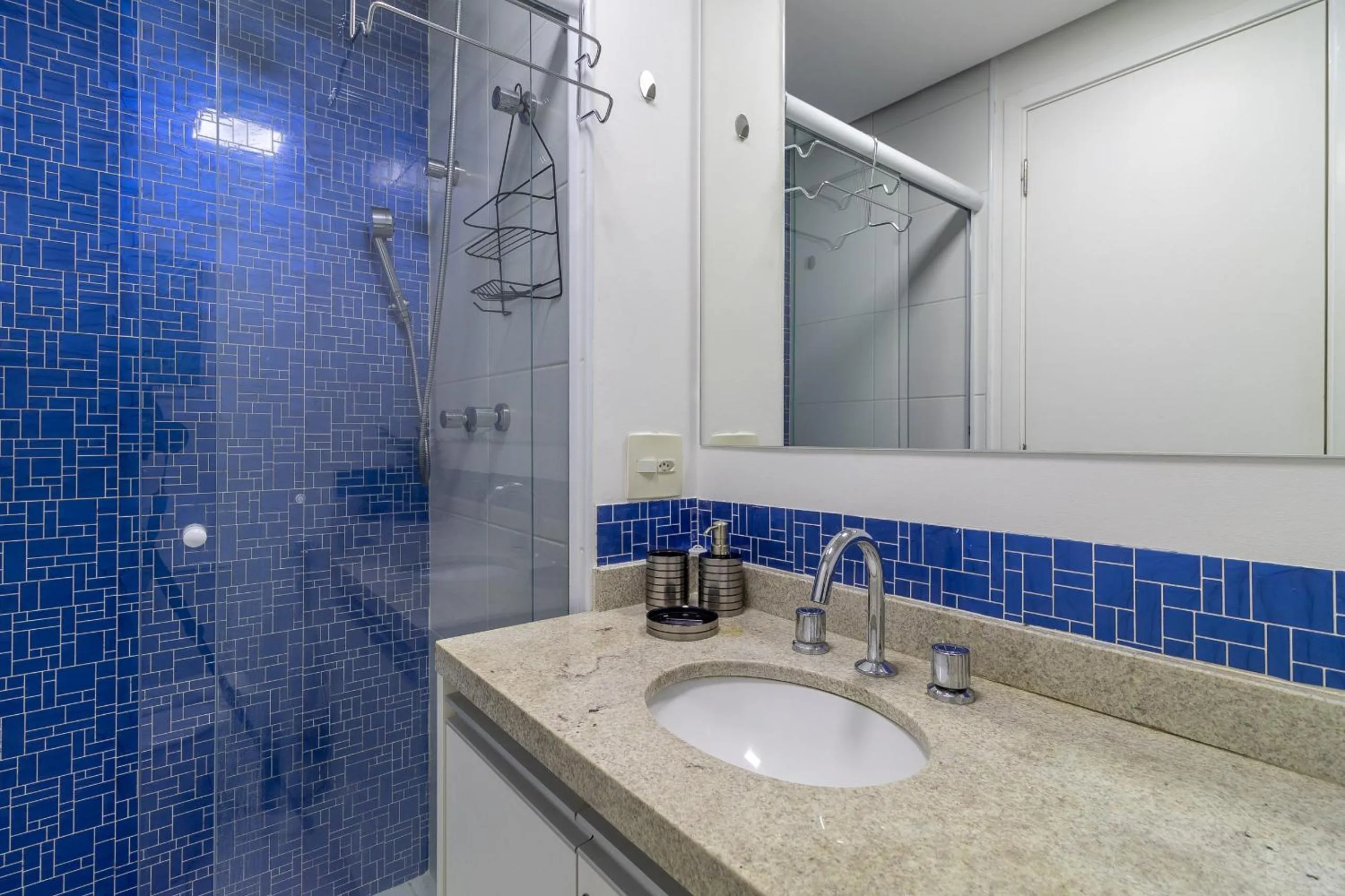 Bathroom in Akile Hype