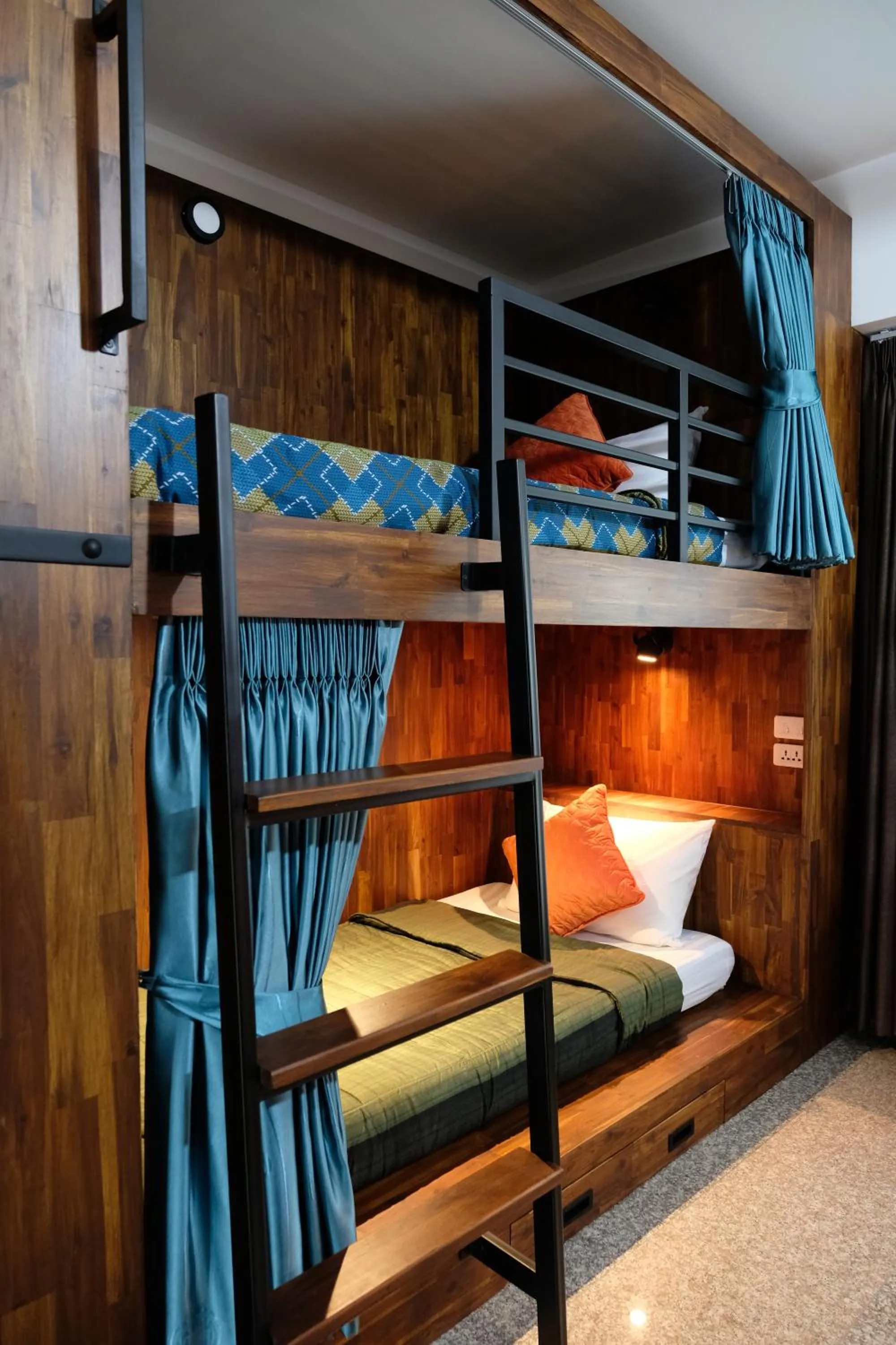 Bed in Cha Li's Family Hotel&Hostel