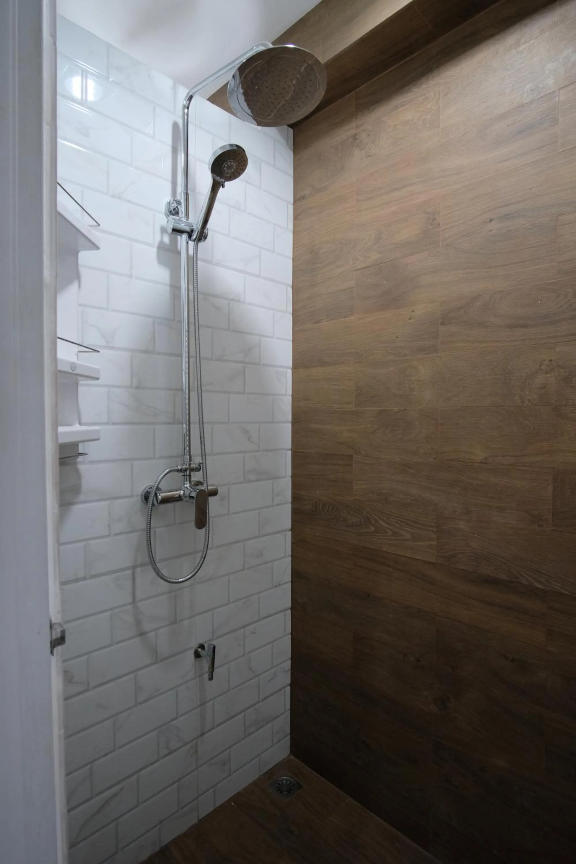 Cha Li's Family Hotel&Hostel