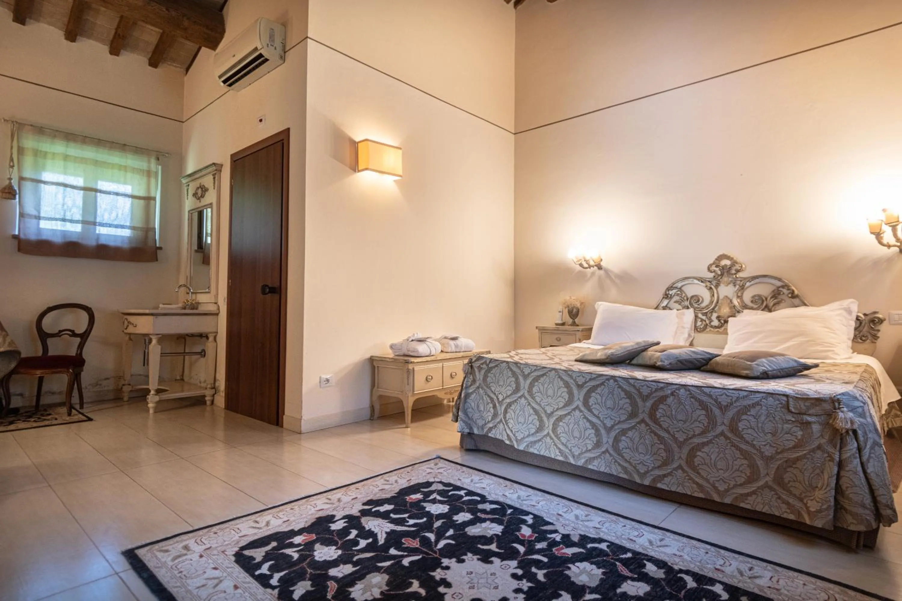 Photo of the whole room in Resort e Spa San Crispino