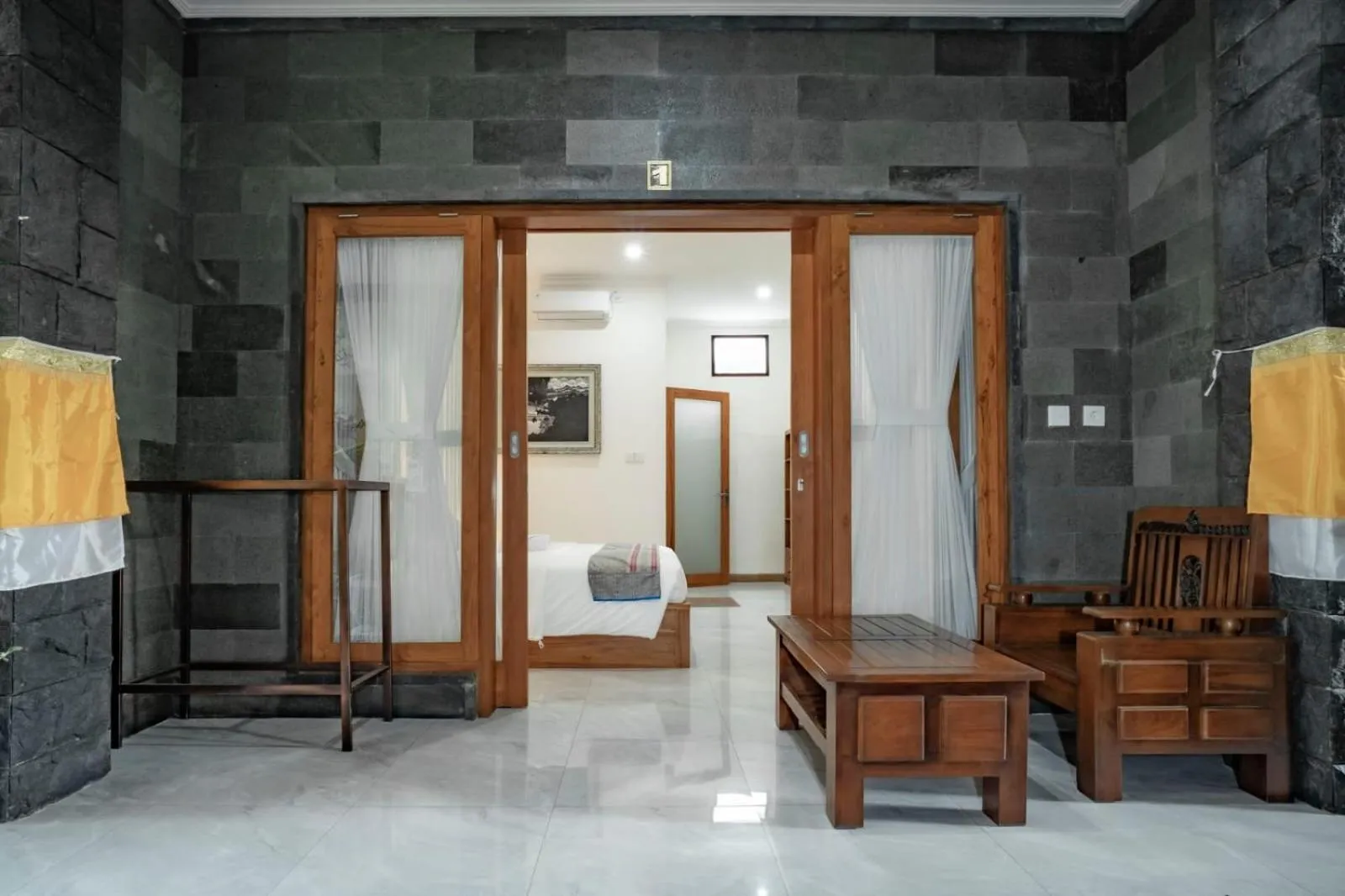 Dining area in PAK'VO'HOUSE