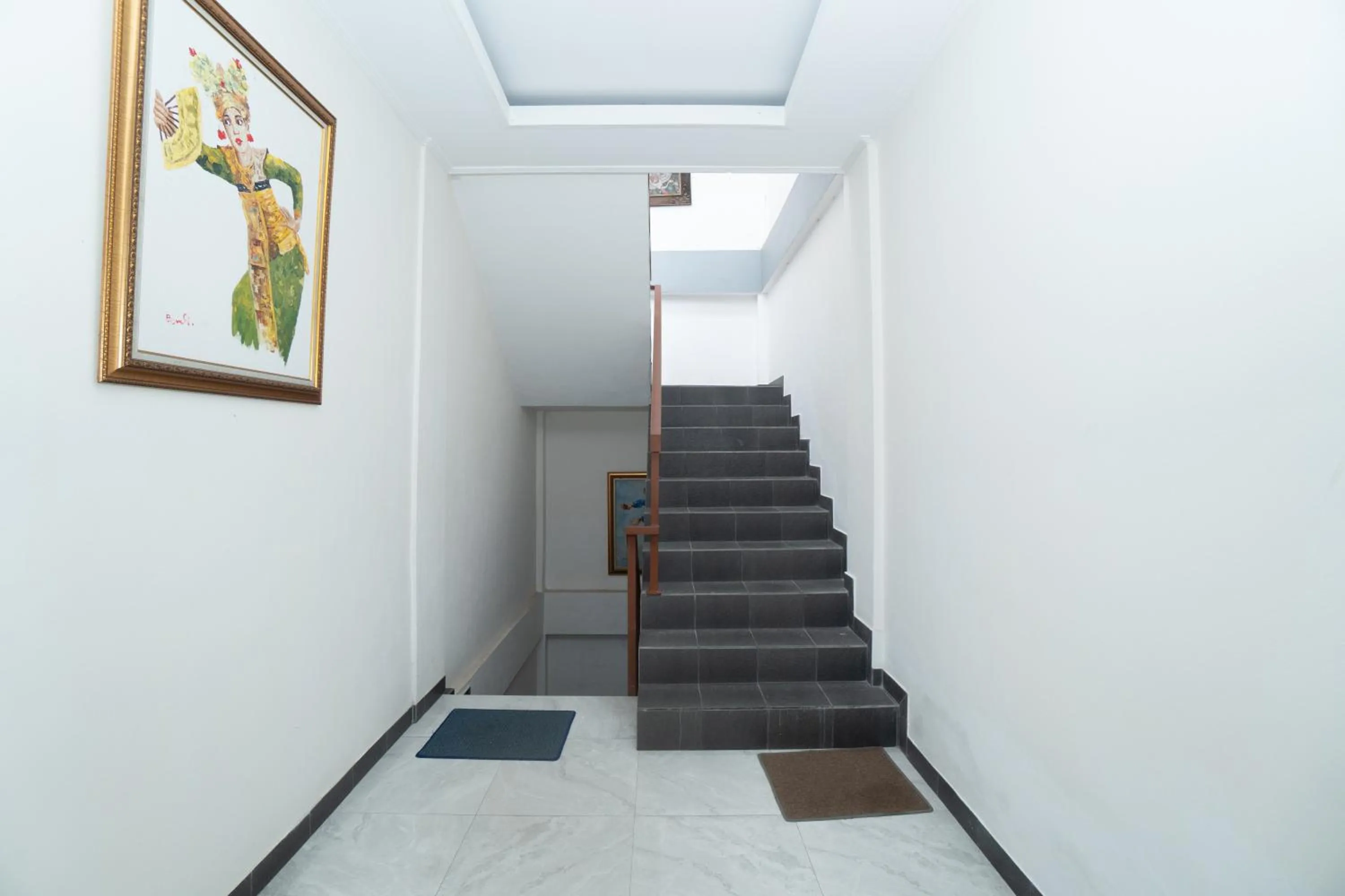 Property building in PAK'VO'HOUSE