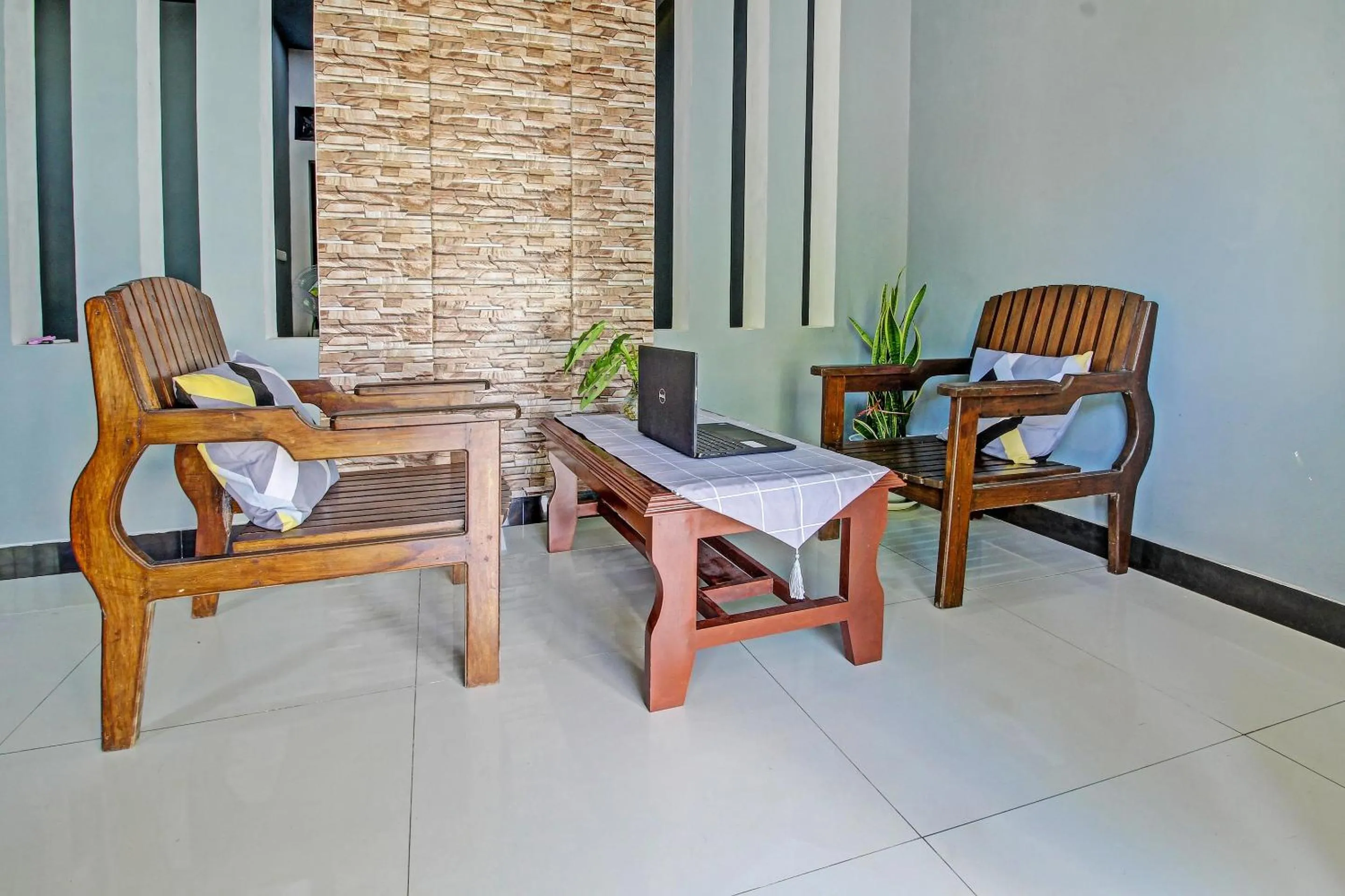 Lobby or reception in OYO Life 91177 Desa Wisata Duren Sari