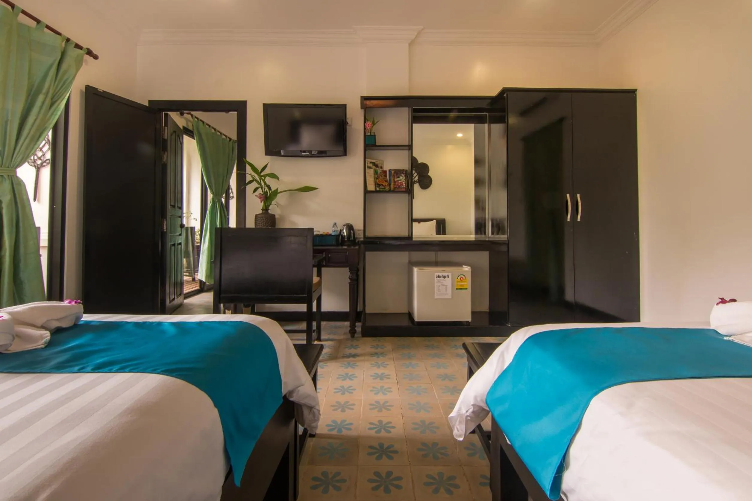 TV and multimedia, Bed in La Residence WatBo Hotel