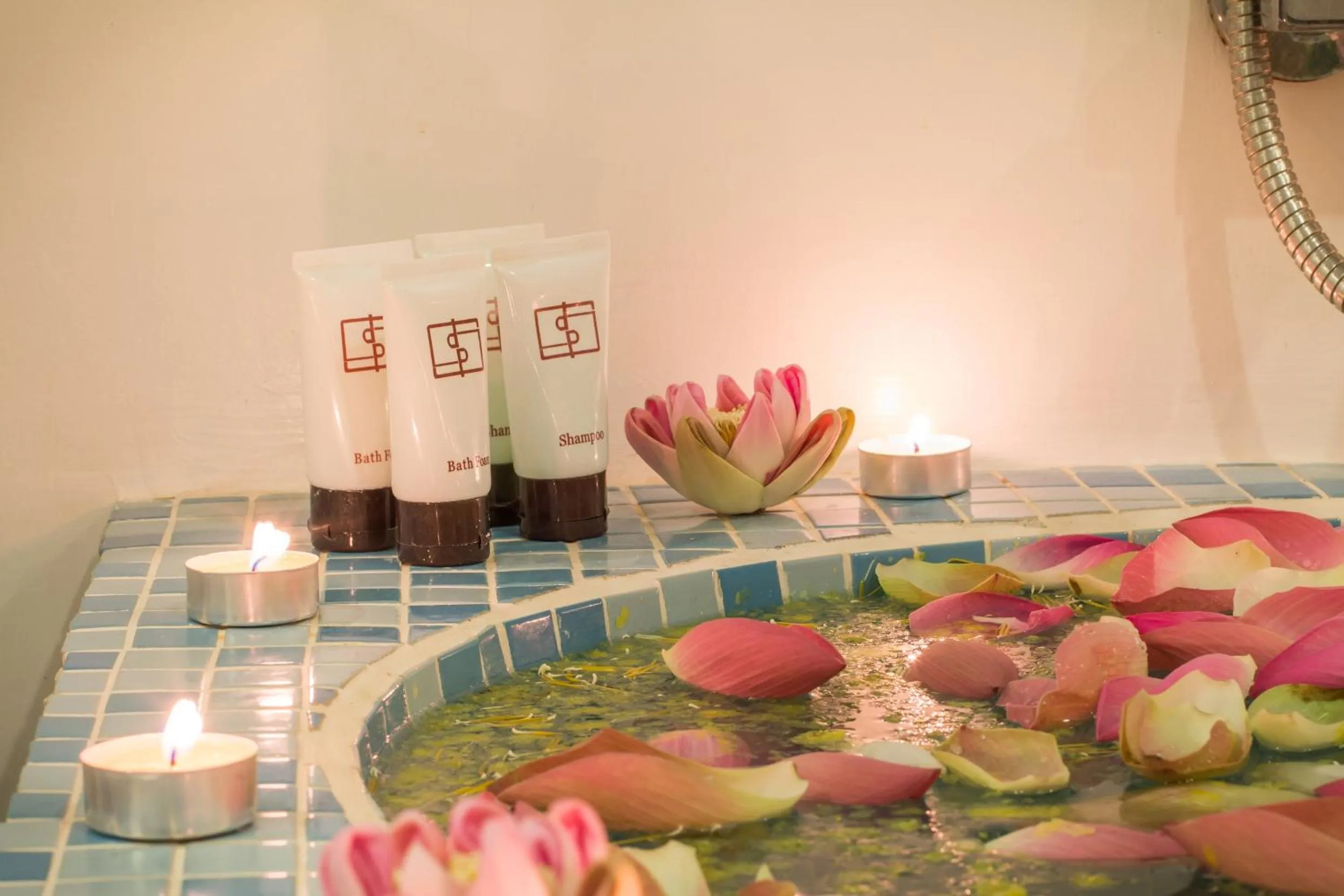 Bath in La Residence WatBo Hotel