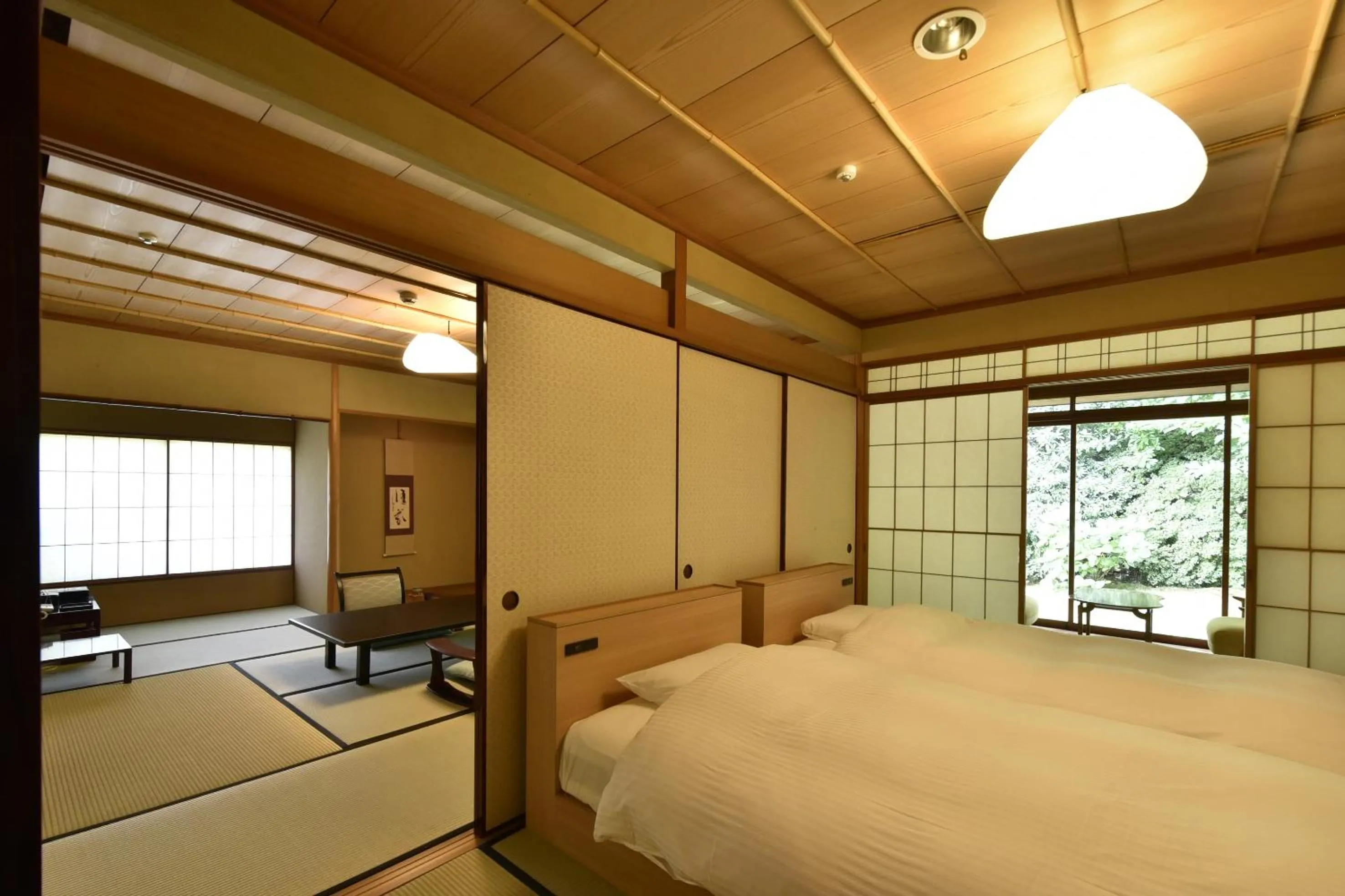 Bed in Sanyo-so