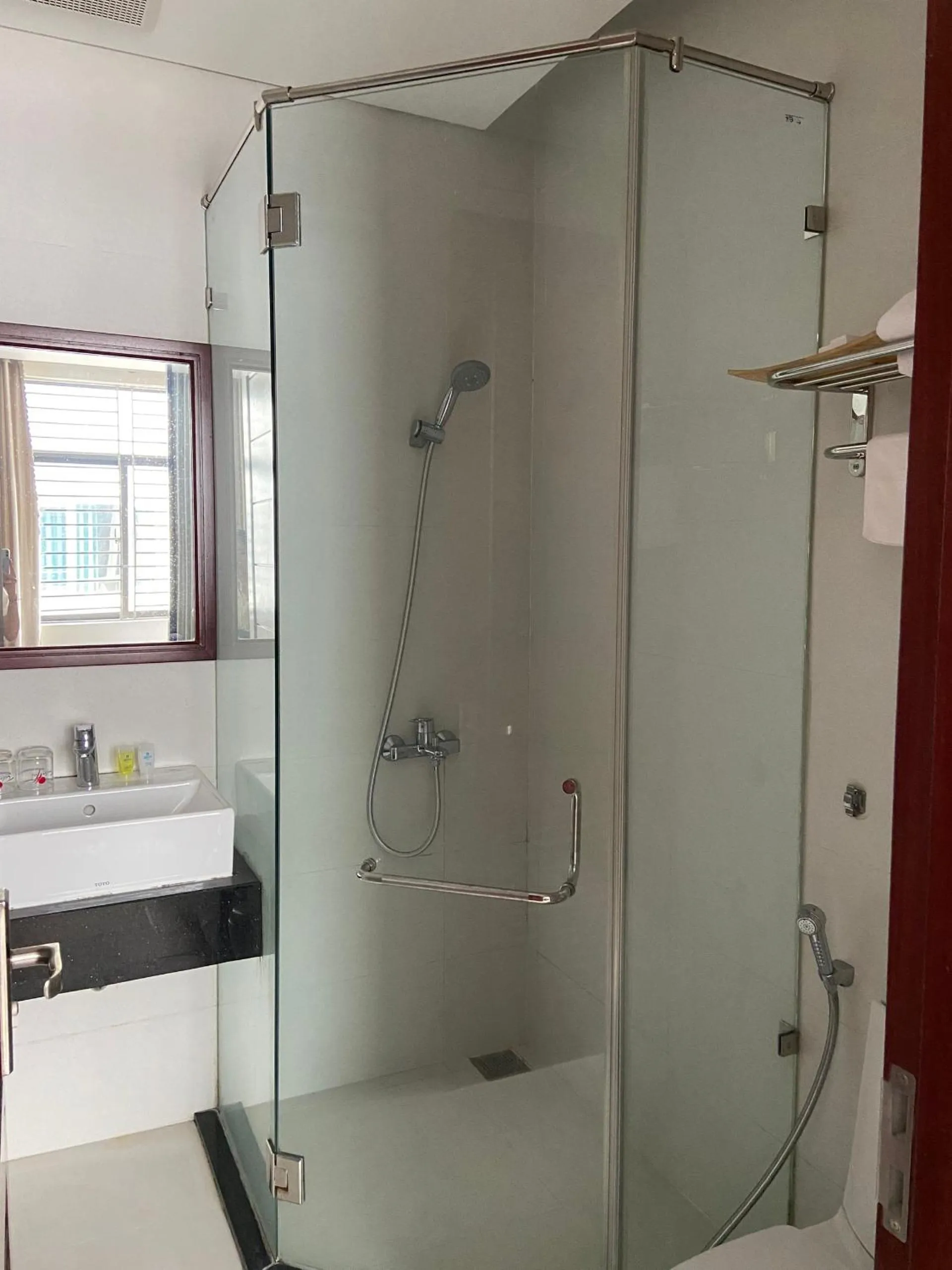 Bathroom in Liberty Hotel Đà Nẵng