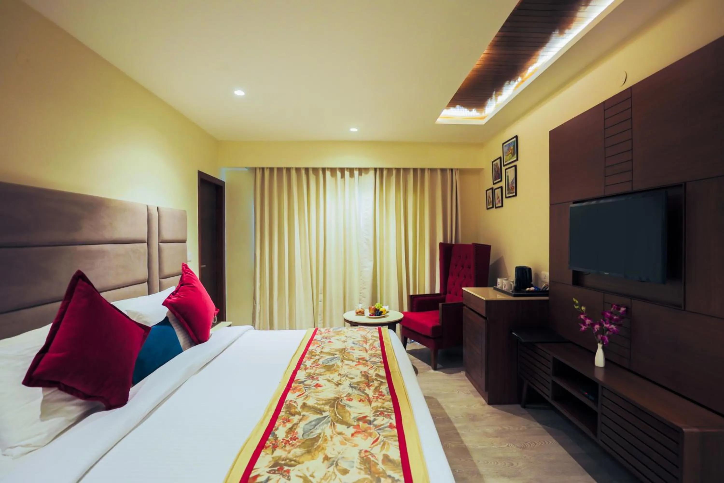 Bed in Regenta Hilltop Shimla