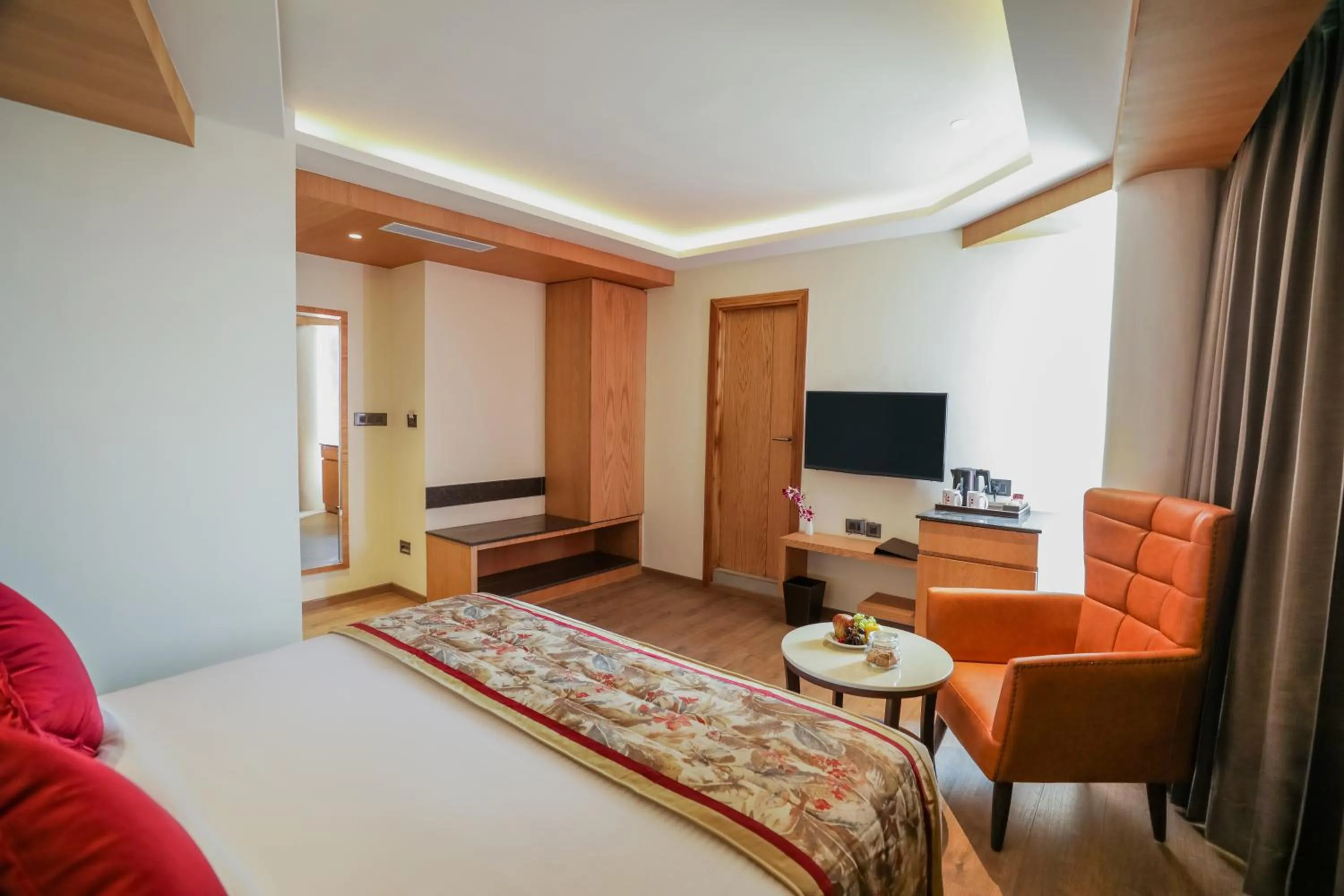 Photo of the whole room, Bed in Regenta Hilltop Shimla