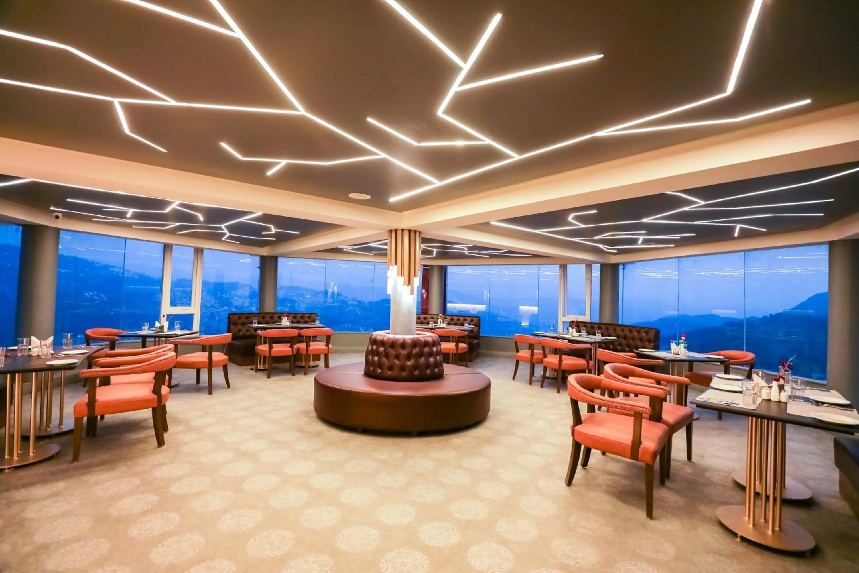 Lounge or bar in Regenta Hilltop Shimla