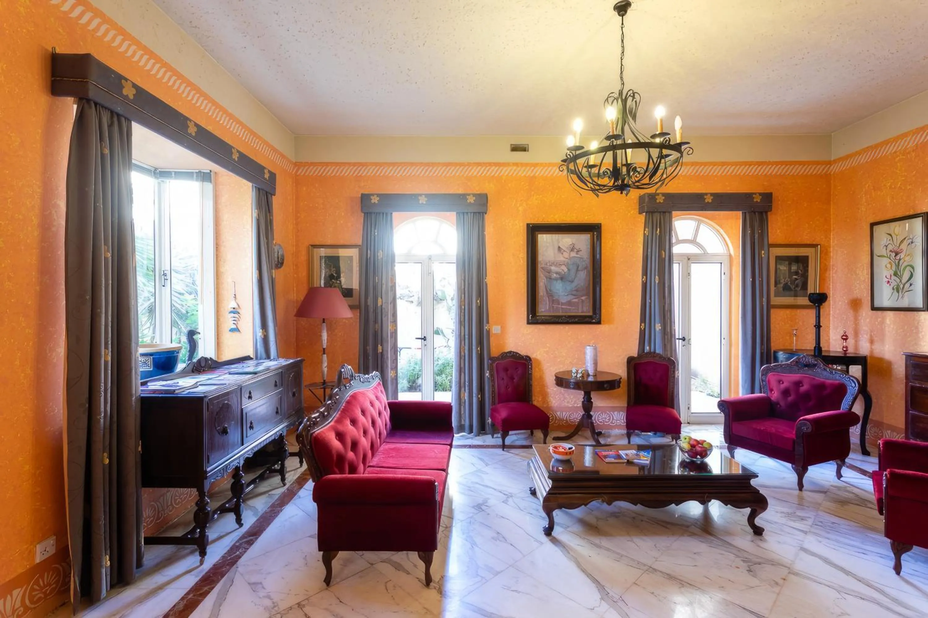 Entertainment in Villa Serenity B&B