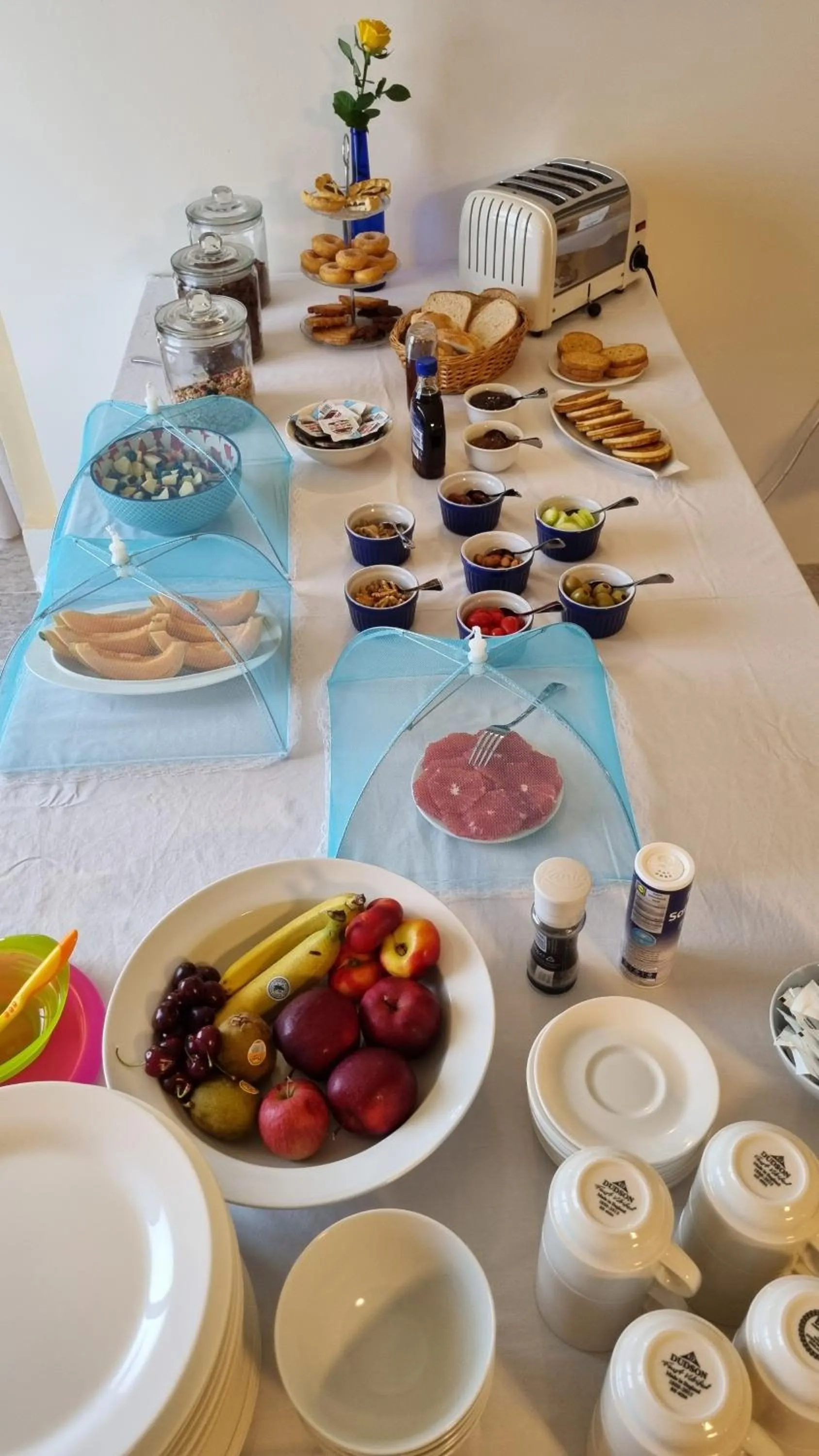 Breakfast in Villa Serenity B&B