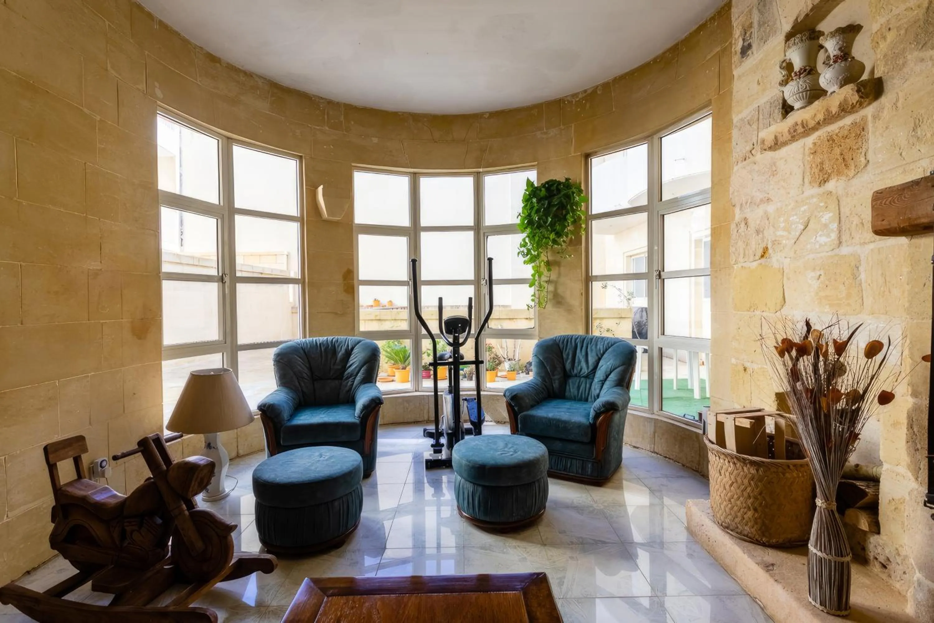 Living room in Villa Serenity B&B