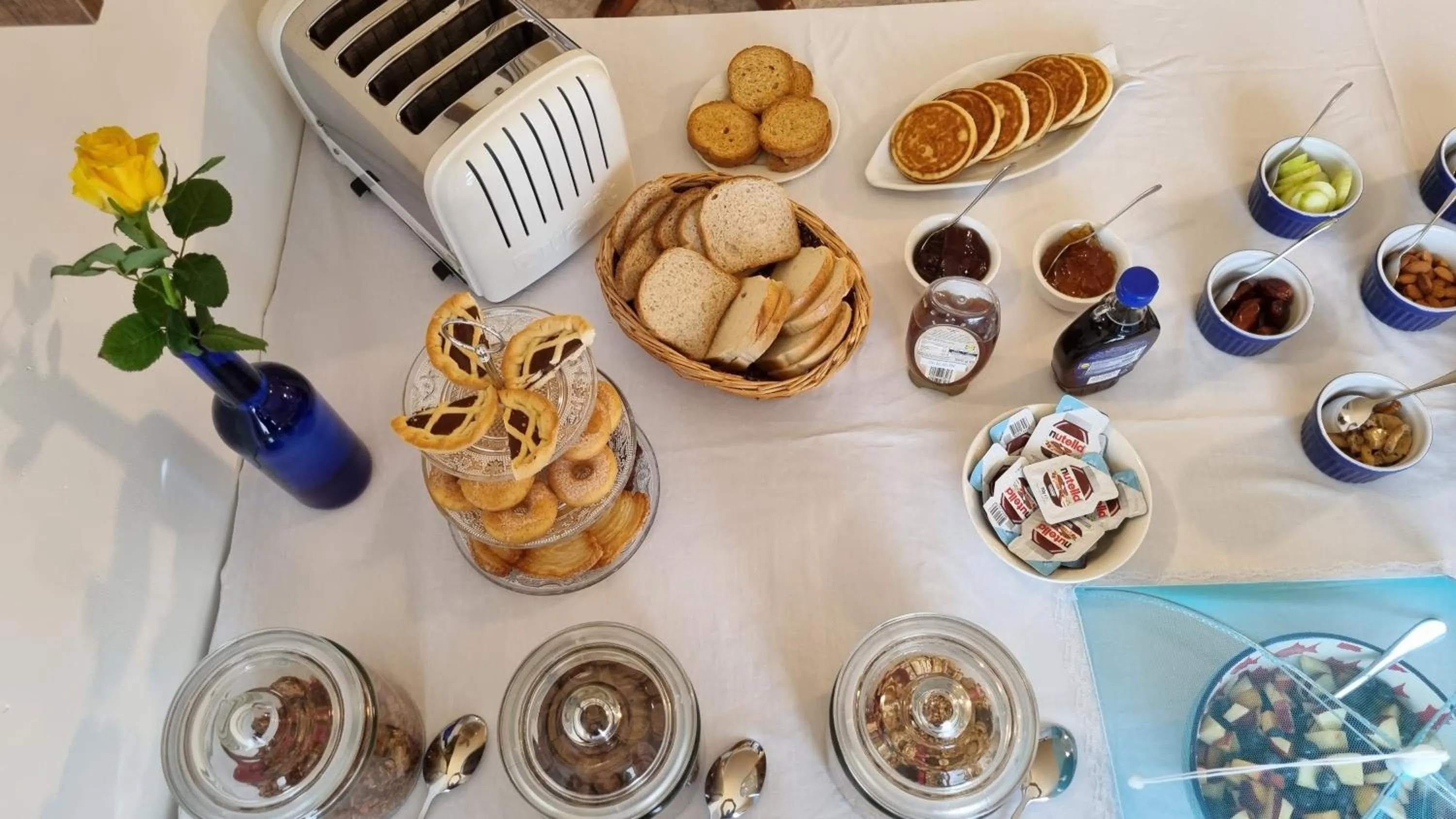 Breakfast in Villa Serenity B&B