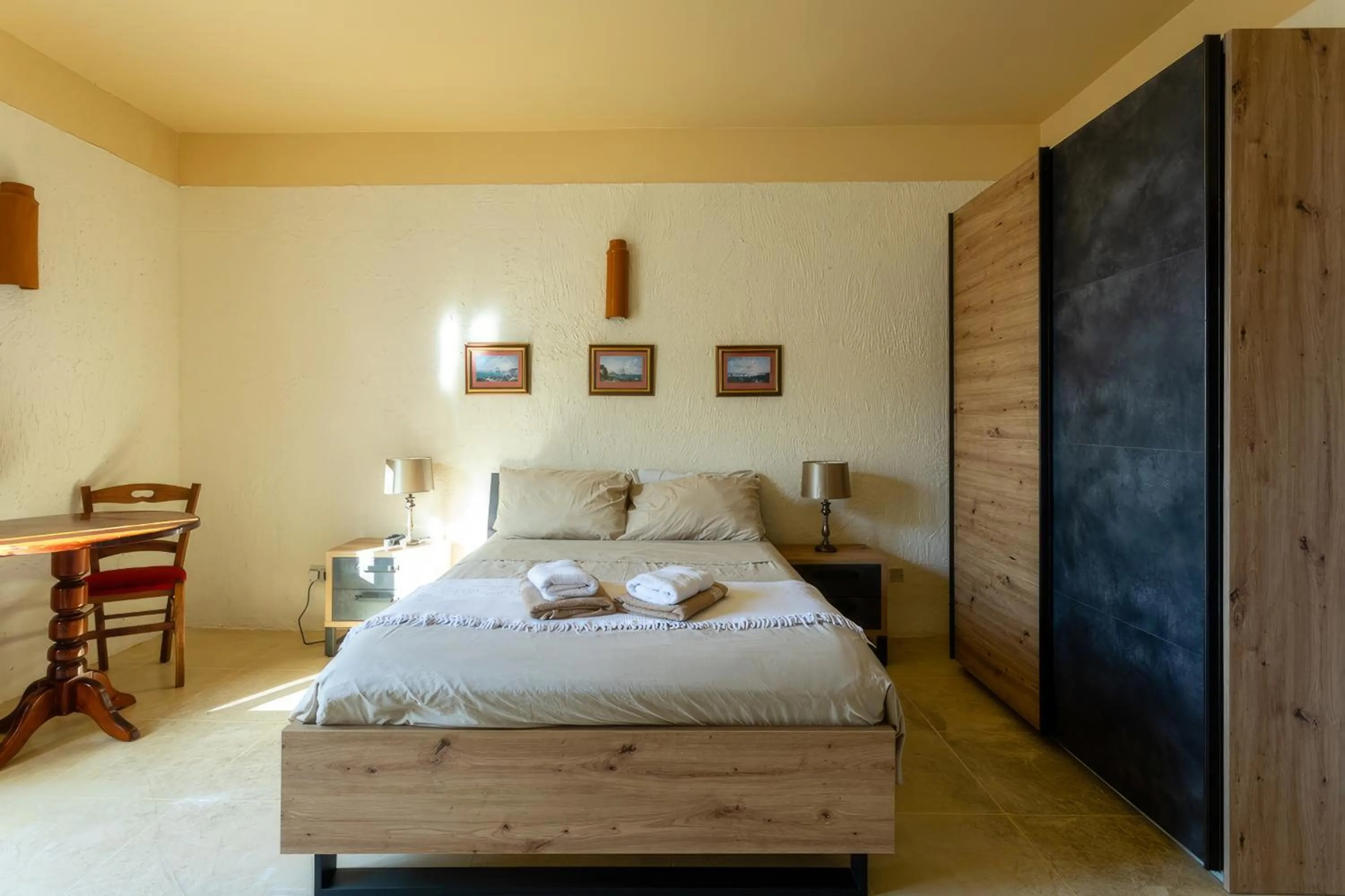 Photo of the whole room in Villa Serenity B&B