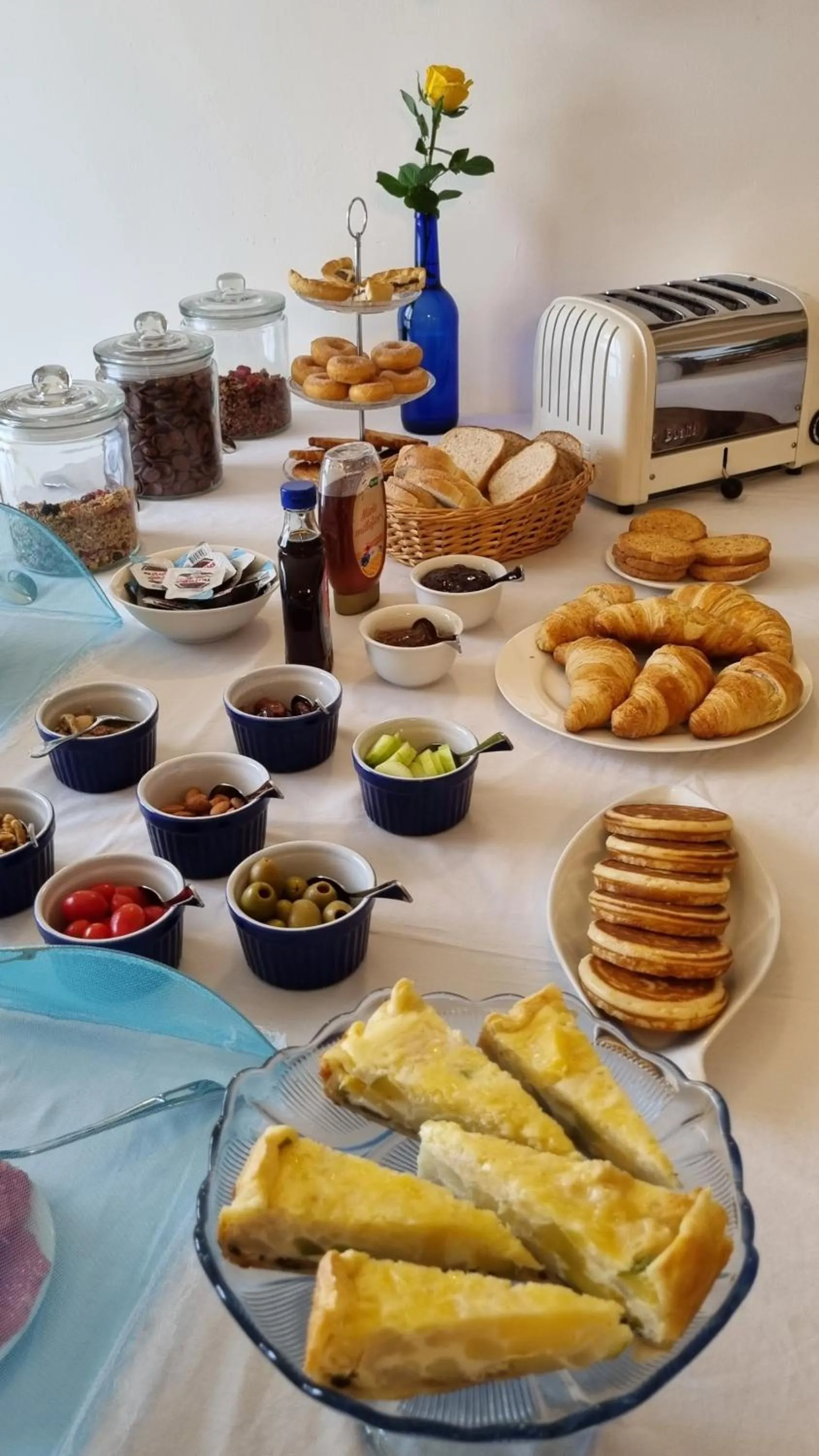 Breakfast in Villa Serenity B&B