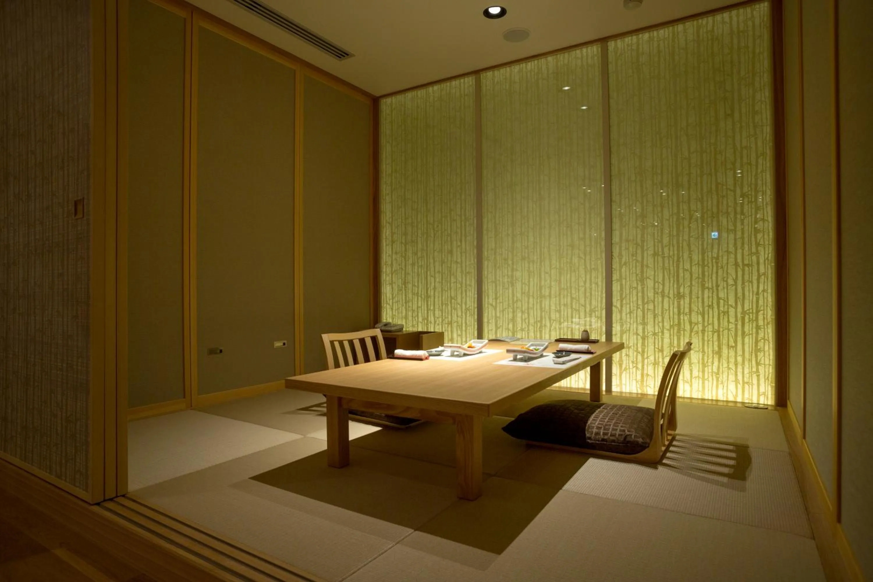 Restaurant/places to eat in Hanashinsui