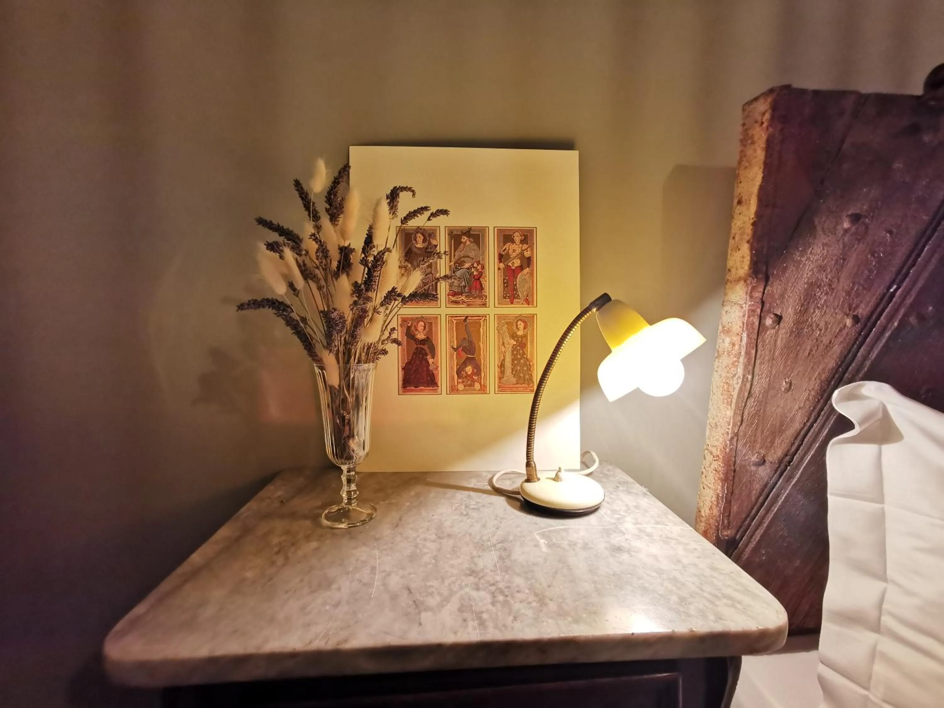 Decorative detail, Bed in Locanda Tanè