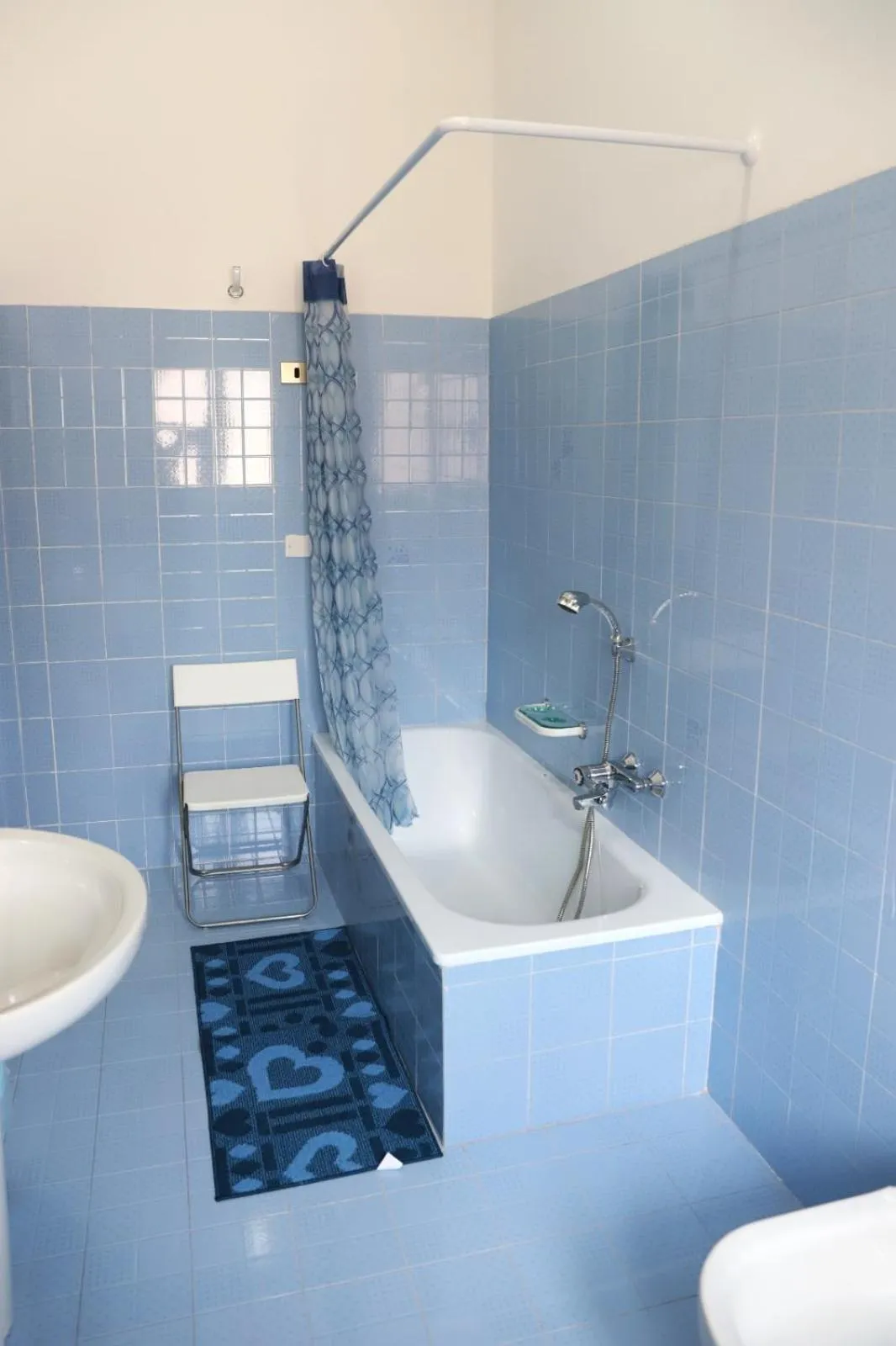 B&B LA CASA DEI FIORI