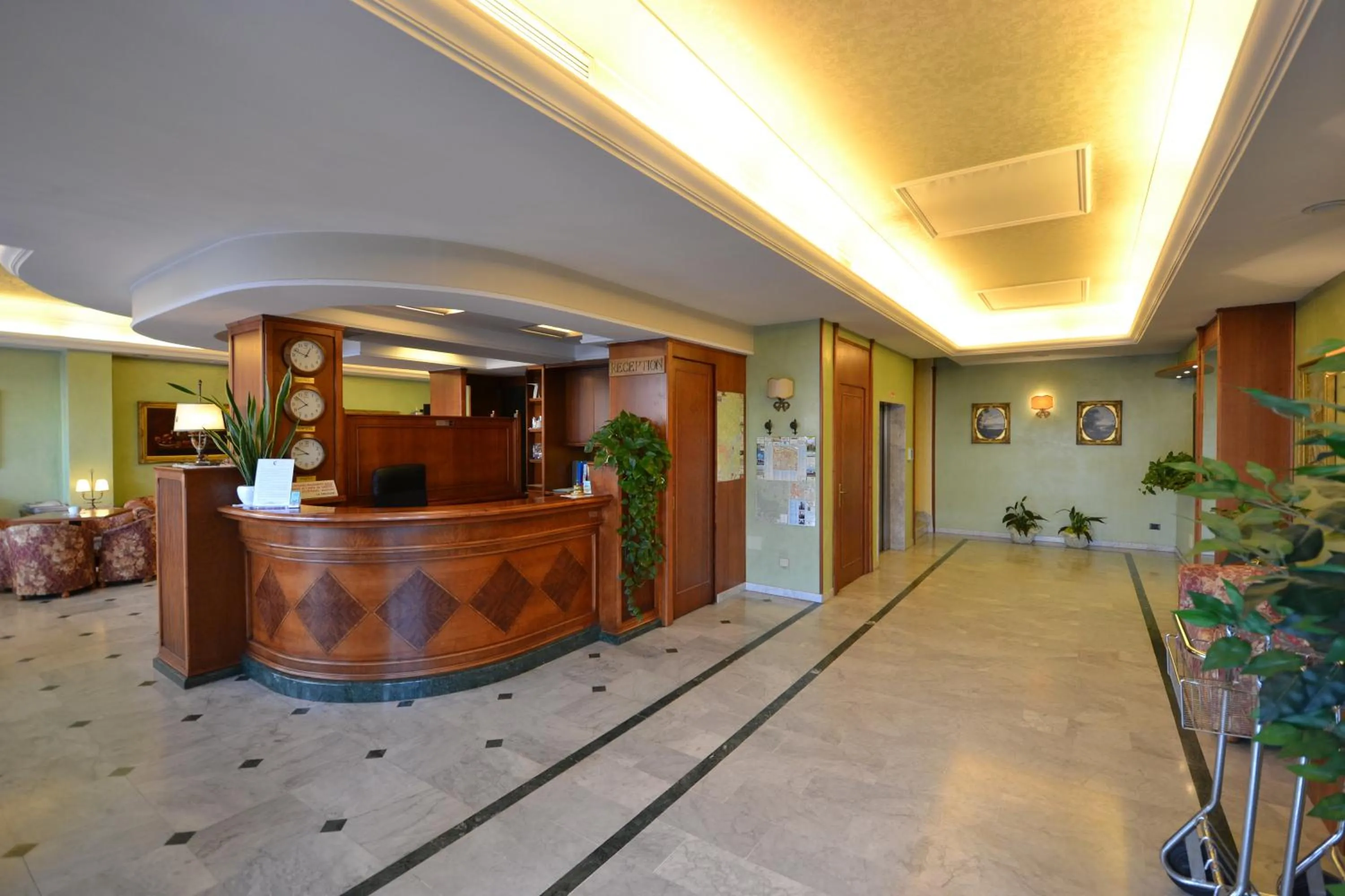 Lobby or reception in Sun Hotel