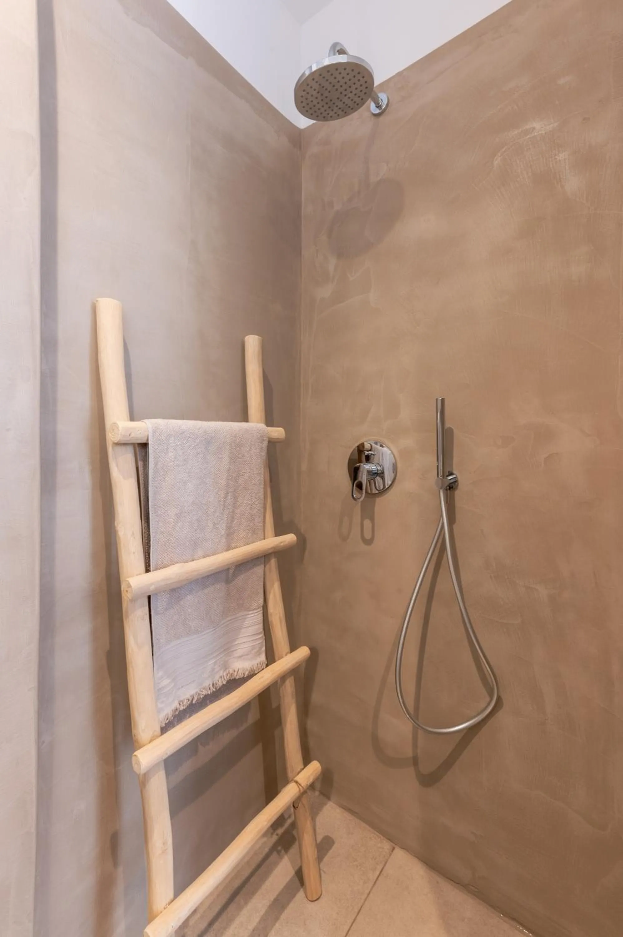 Shower in Anemela Villas & Suites Mykonos