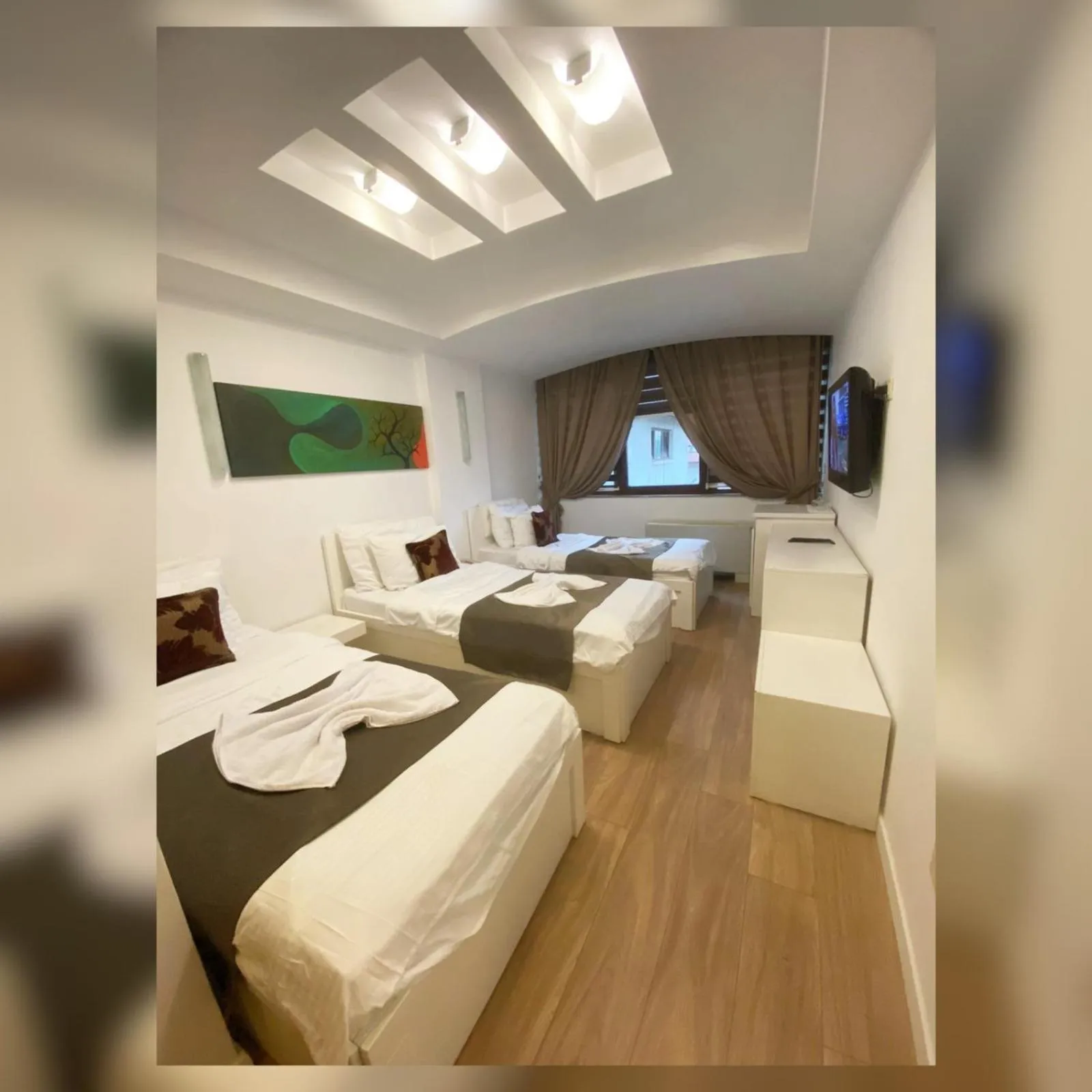 TV and multimedia, Bed in Theranda Hotel