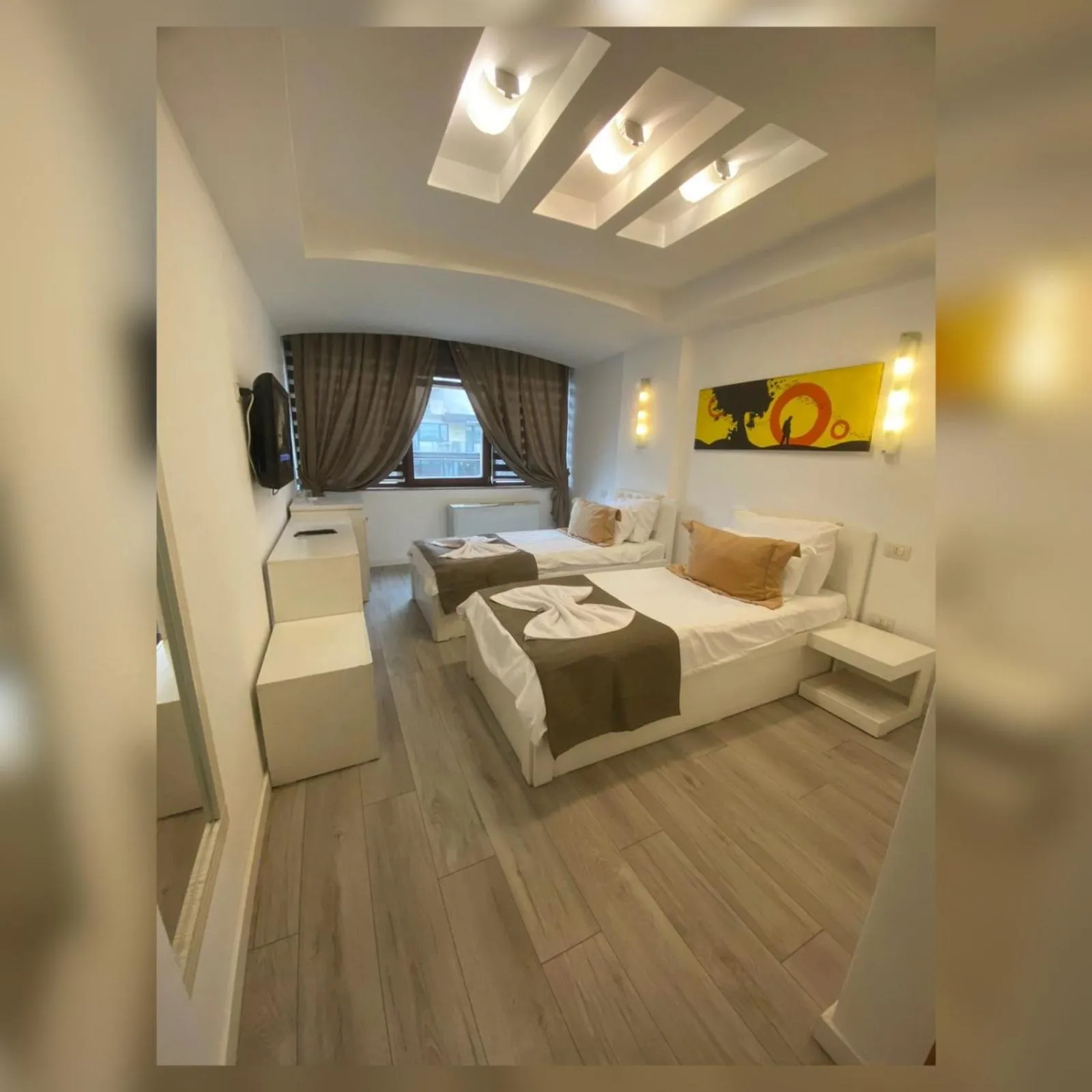 Bedroom, Bed in Theranda Hotel