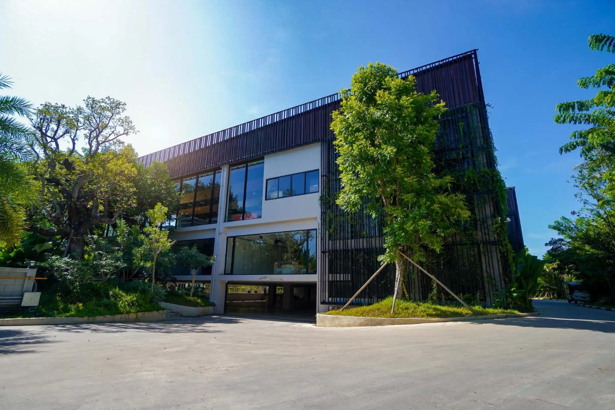 Property building in The Grace Amphawa